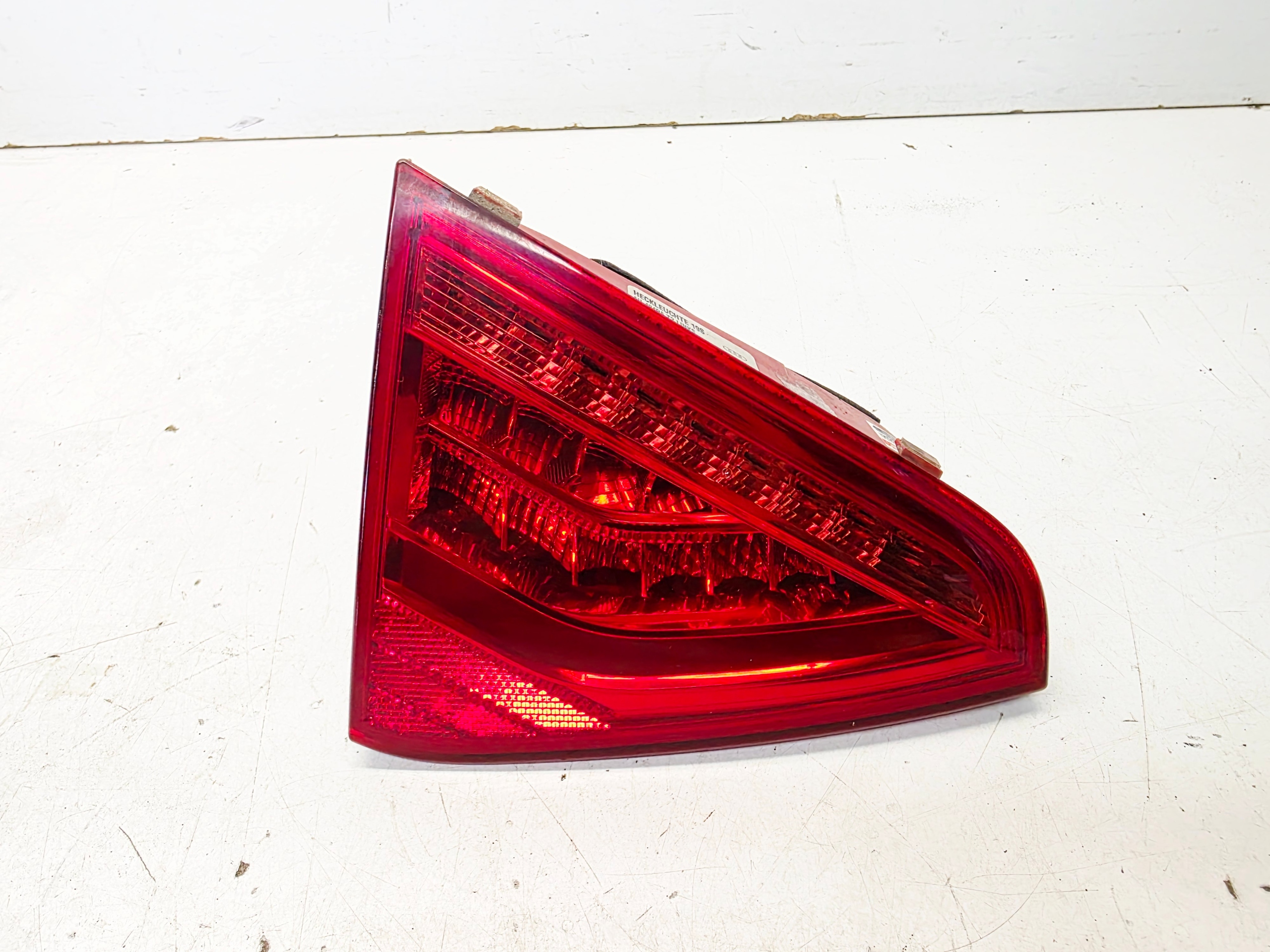 light left rear part Z bonnet LED AUDI A5 8T LIFT 8T0945093C