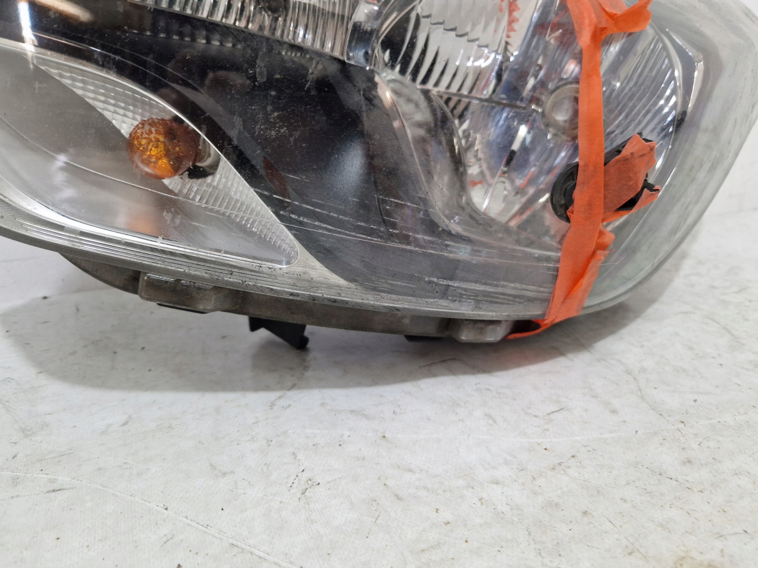 light front left FORD KA + plus G1B513W030BD