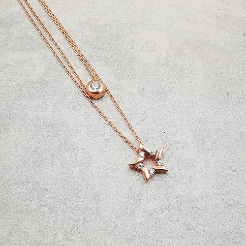 Pozlacený náhrdelník s hvězdičkou