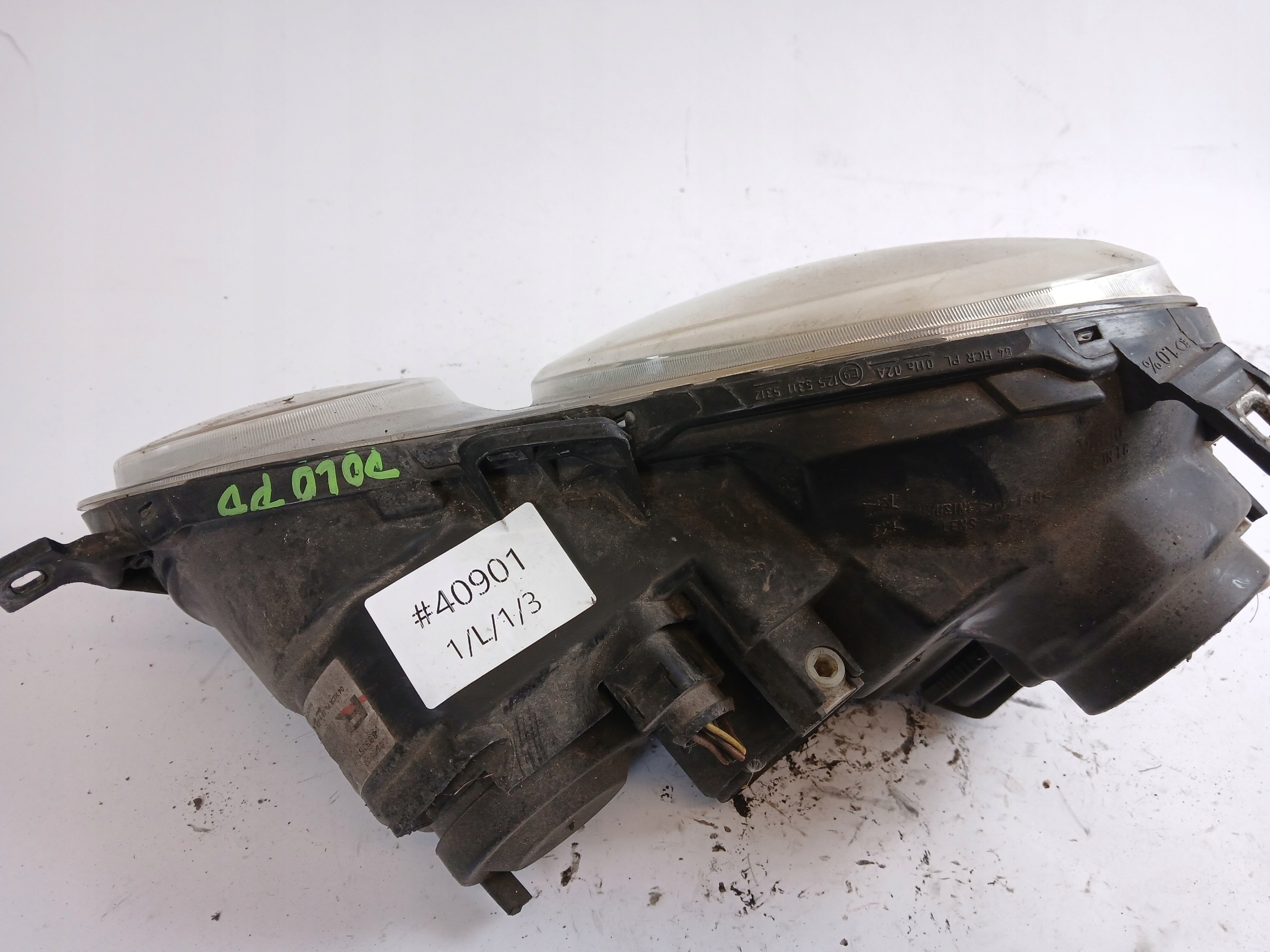 VW POLO 9N feu droit avant