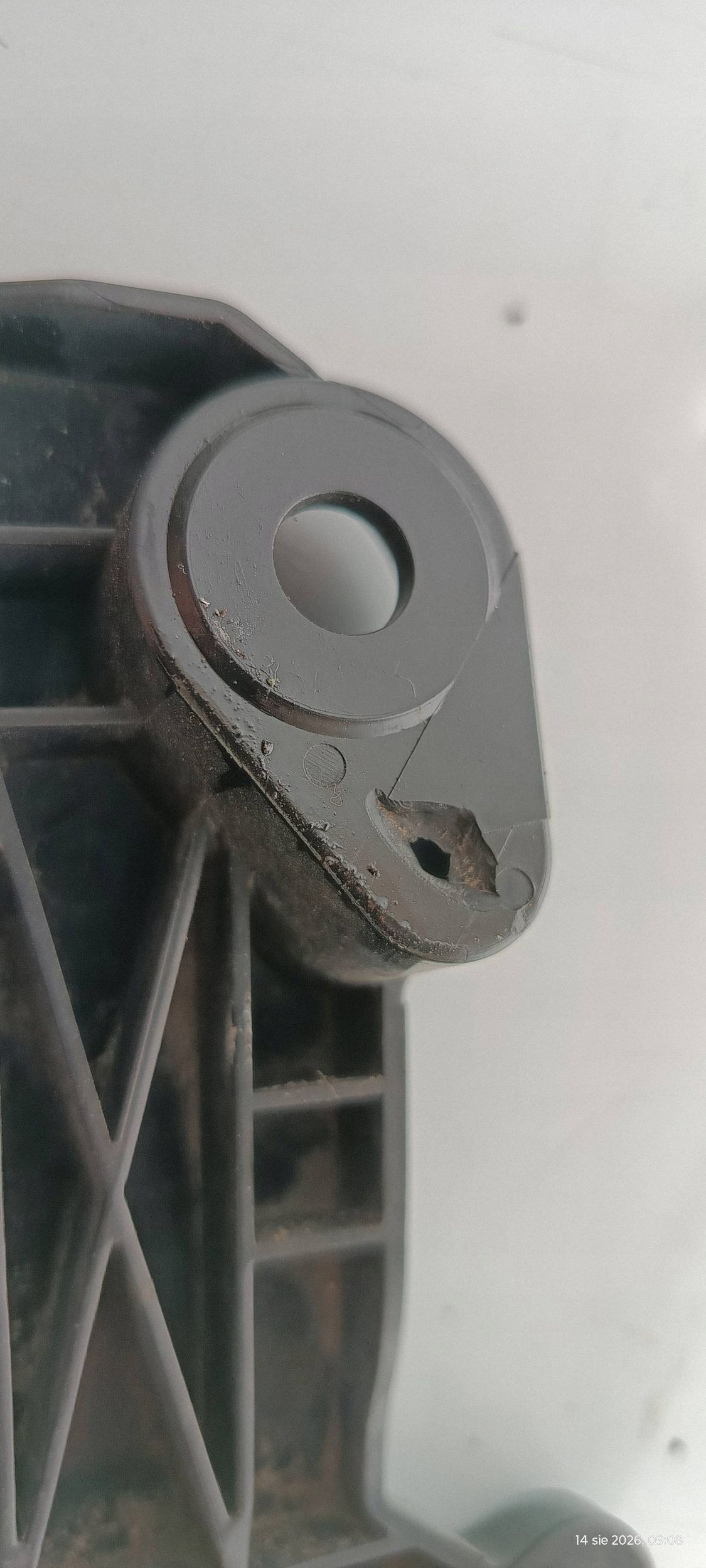 bumper bracket left front MAZDA 6 III GJ GHP9500U1