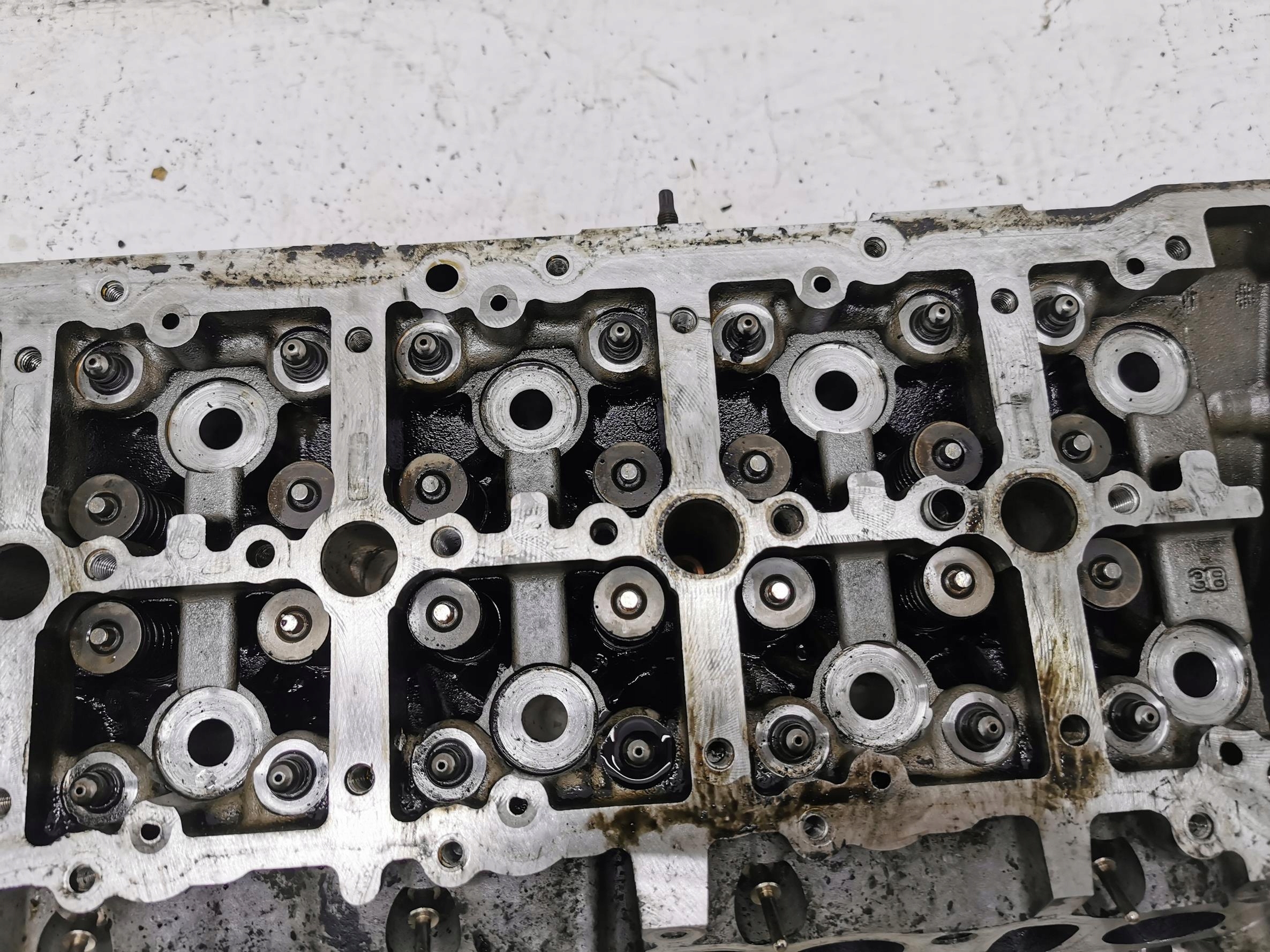 head. BMW SERIA 3 E90 E91 / LCI 2.0D 7810465 N47