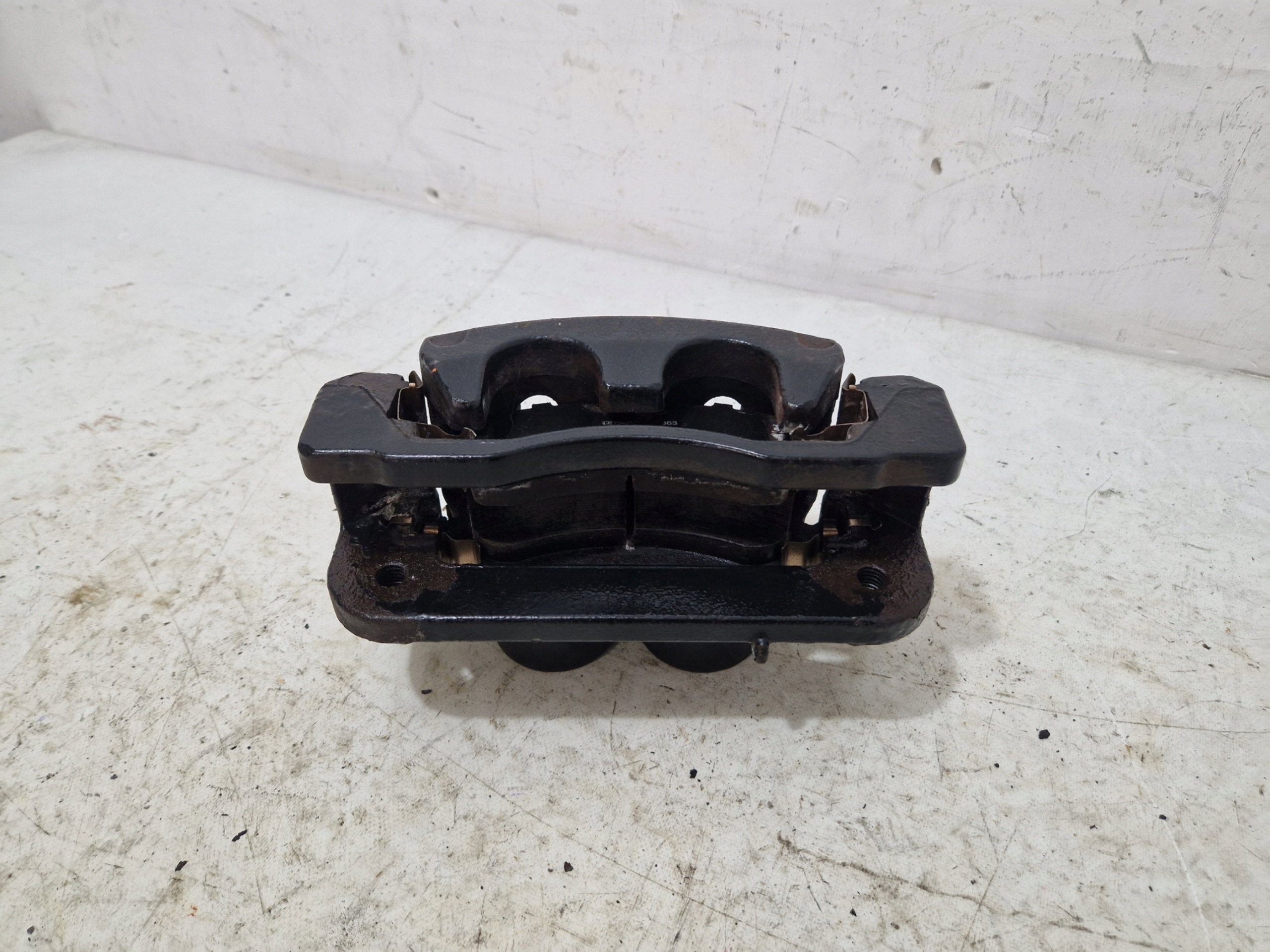 CADILLAC ESCALADE IV 15- 6.2 V8 caliper brake front front right R5101