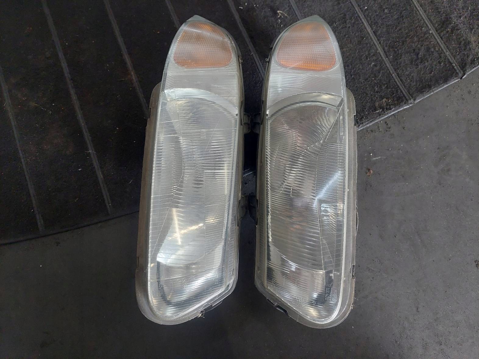 bumper front + light left front + right front ROVER 200 III MNX