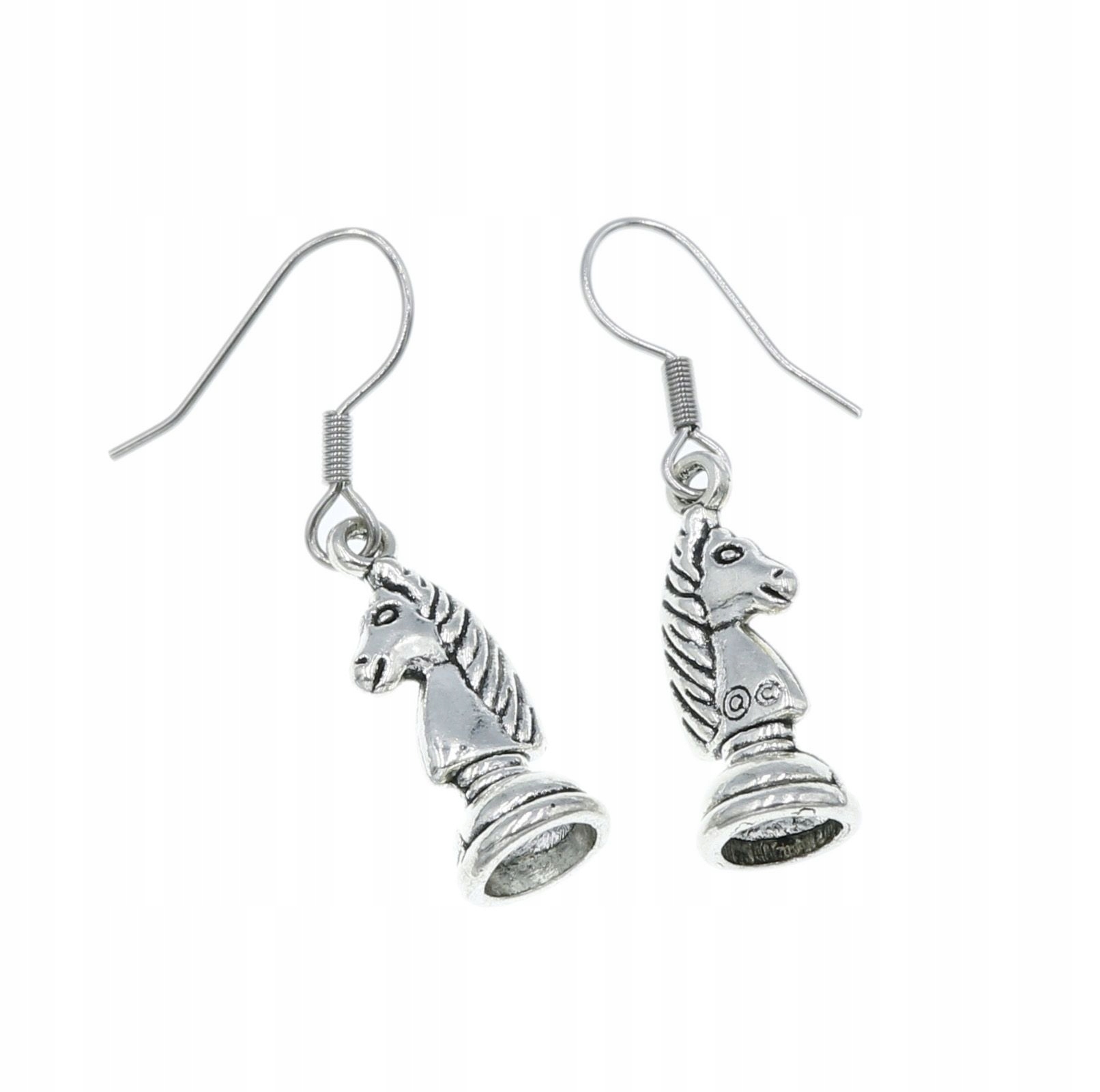 

Skoczek konik pionek szachowy kolczyki wiszące