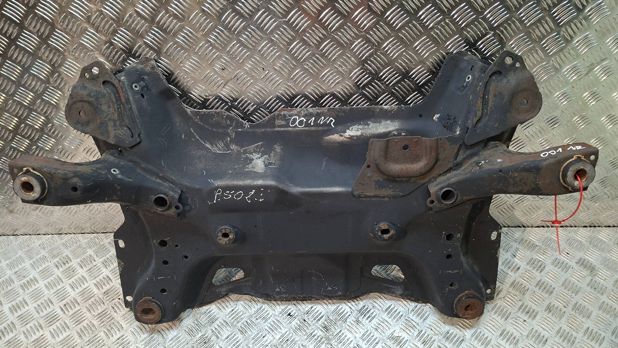 axle beam front PEUGEOT 508 2010