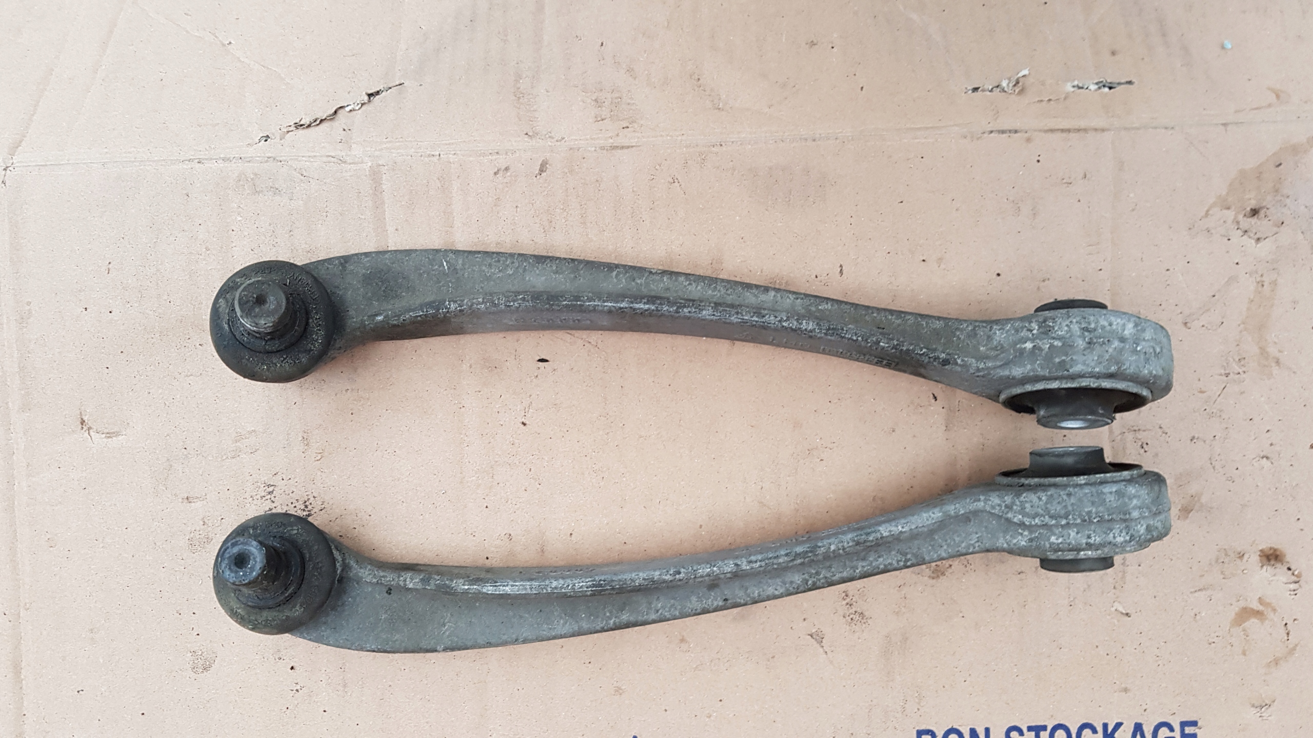 AUDI A6 C5 Querlenker links rechts vorne oben