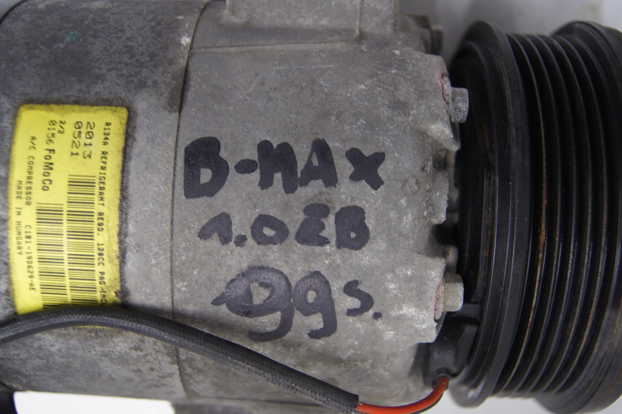 компрессор кондиционера FORD Fiesta MK7 1.0 2014 C1B1-19D629-AE
