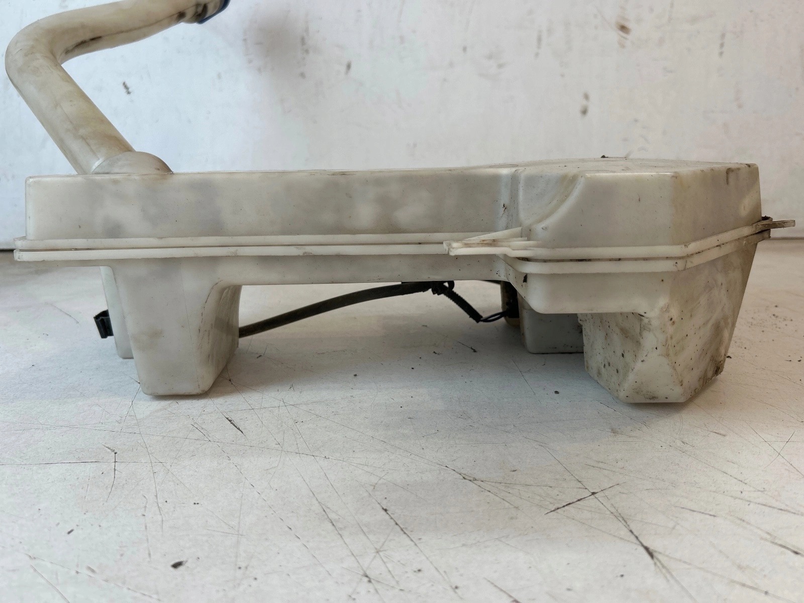 washer fluid tank Ford Transit Custom MK8