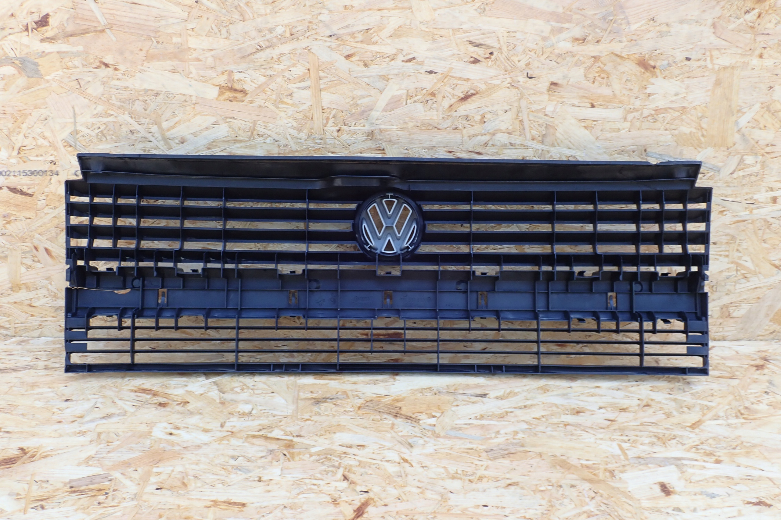 vw transporter t4 решетка радиатора белый 701853653