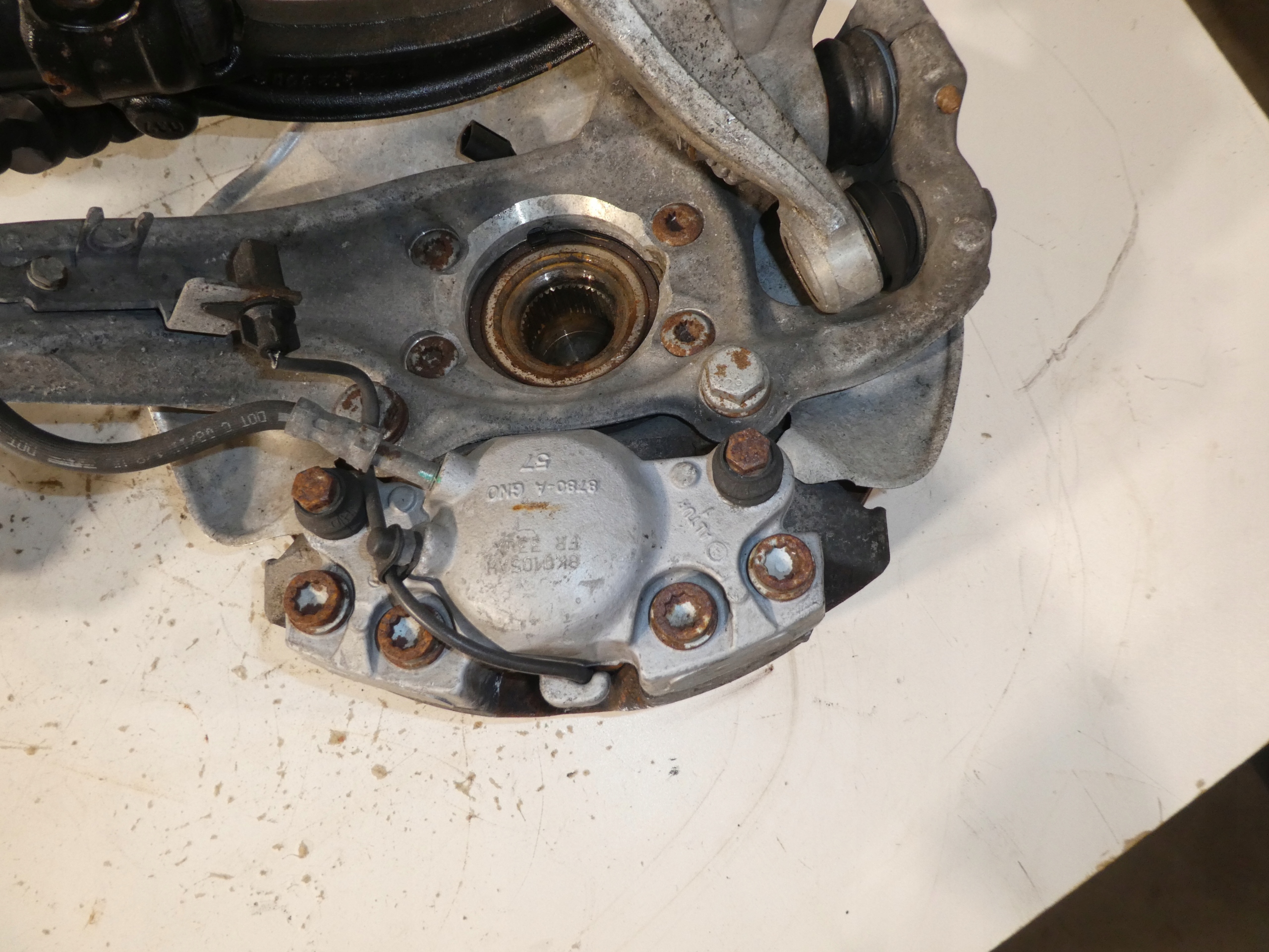 AUDI A4 B8 sususpension front 8K0413 L