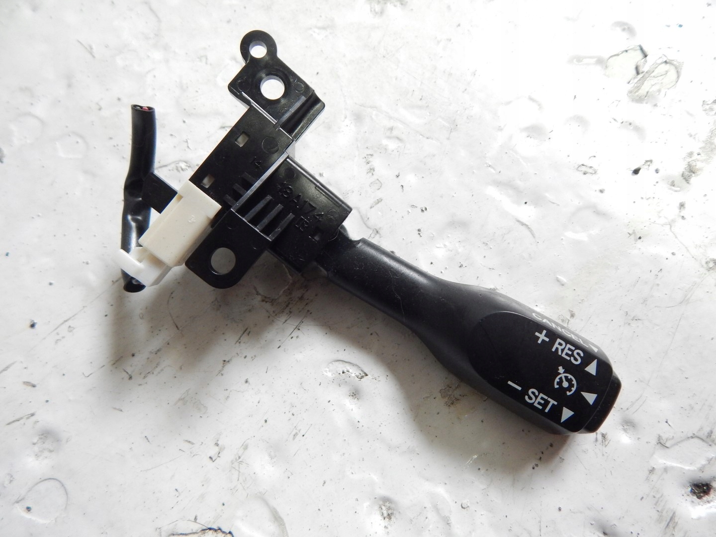 TEMPOMAT TOYOTA AVENSIS 09-19