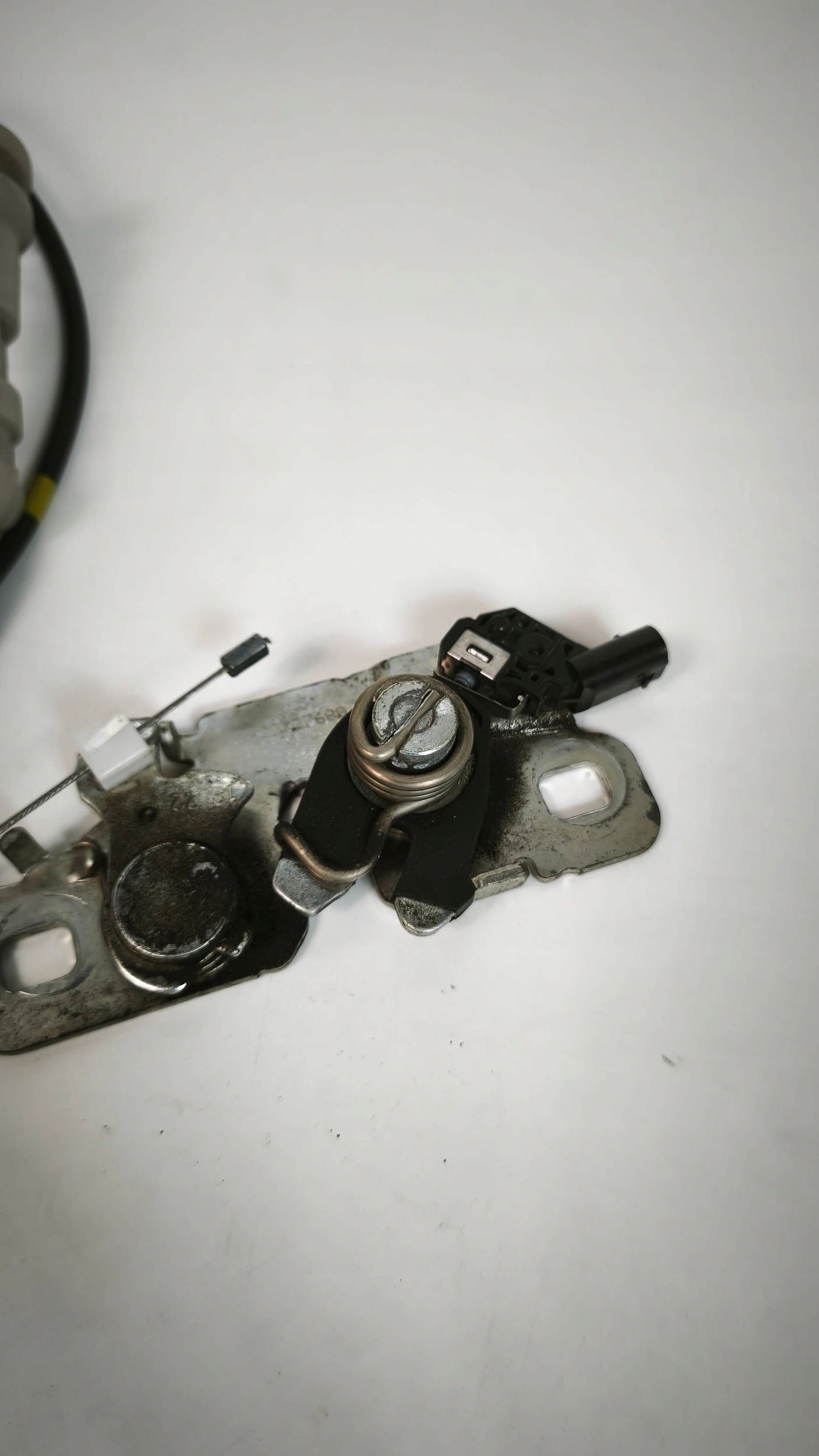 Opel Mokka B Serrure capot Câble 9822727680 9827470080