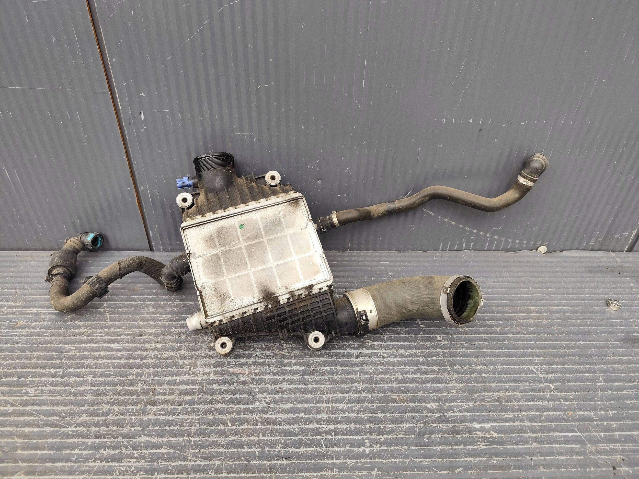 JAGUAR XE 760 2.0D intercooler radiator GX736K775AC
