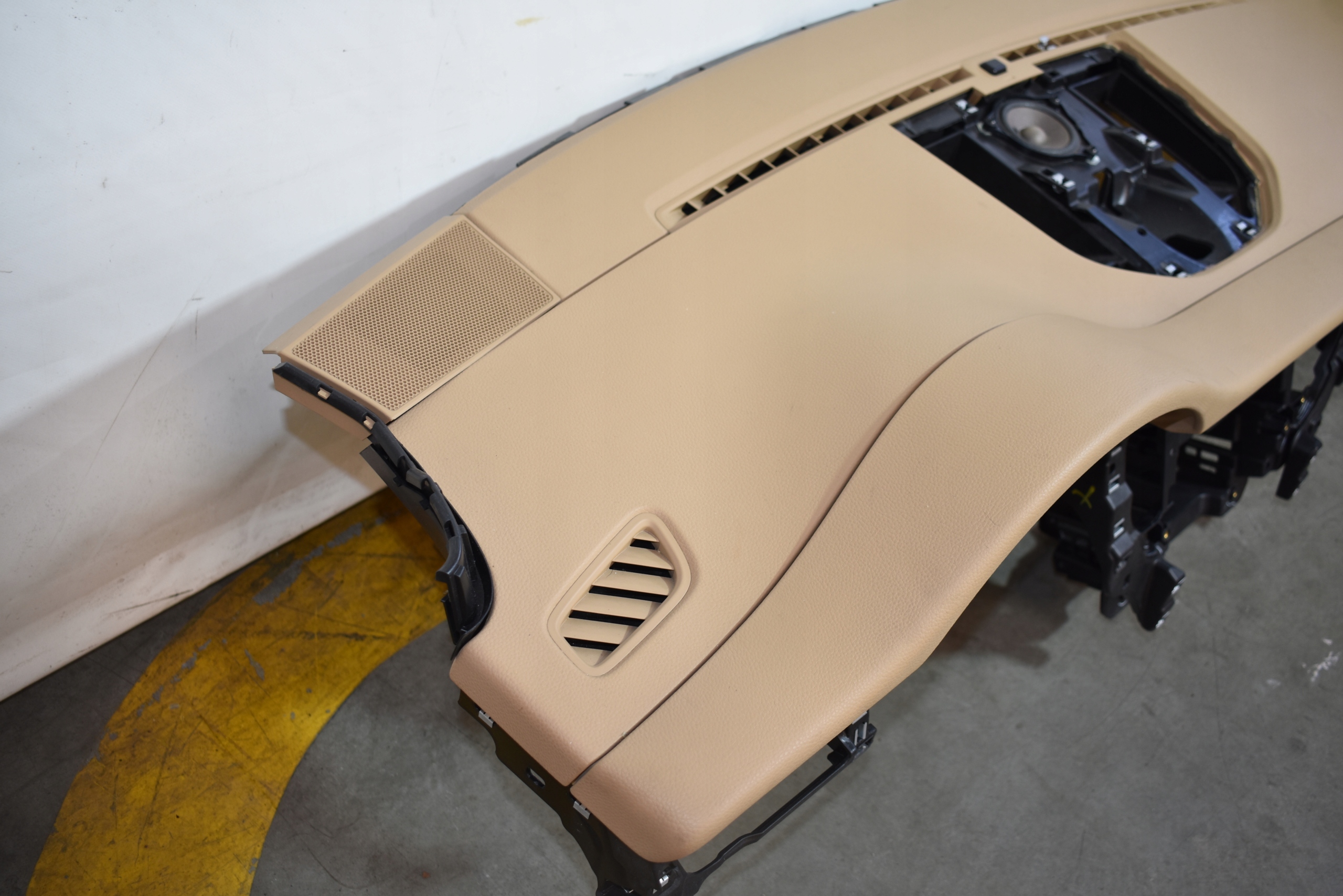 IDEALNA console PORSCHE MACAN 1