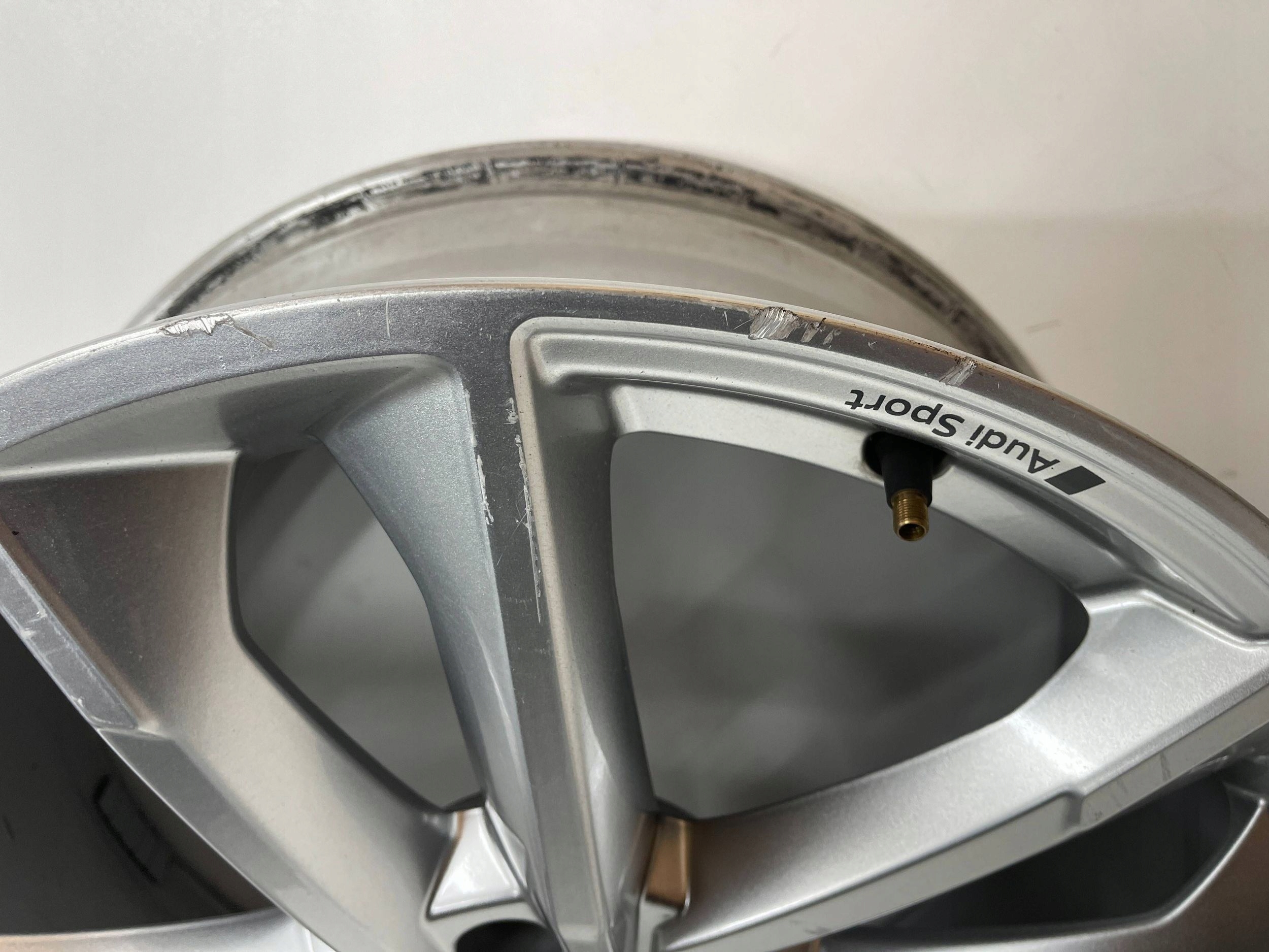 disc aluminium 20'' Audi A7 A6 C8 4K8 8,5J ET30 4K8601025M