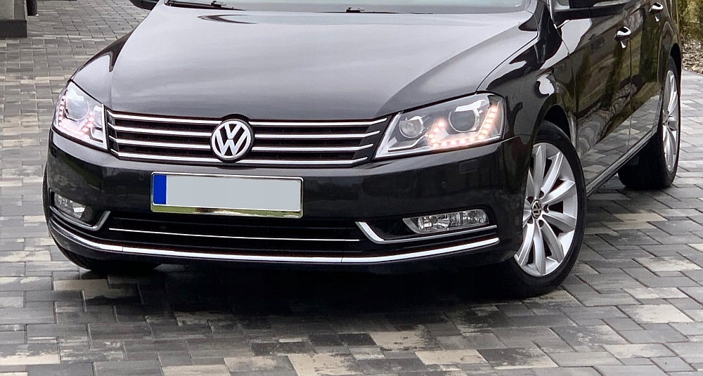 VW PASSAT B7 Grill kratka atrapa zderzaka Highline Installation side Front