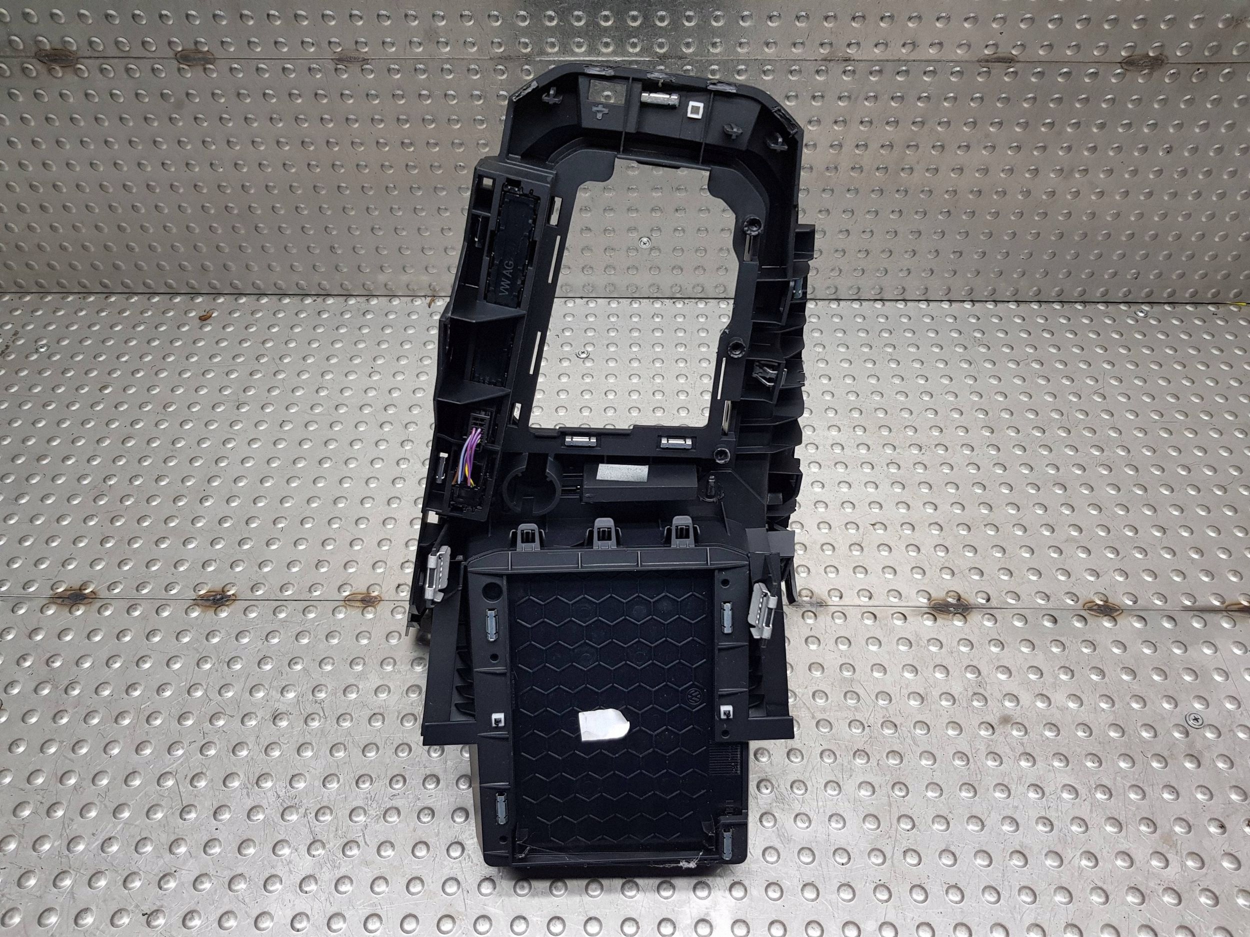 TUNEL mitte 2G1863243 2G1857925A VW POLO VI 2G 17
