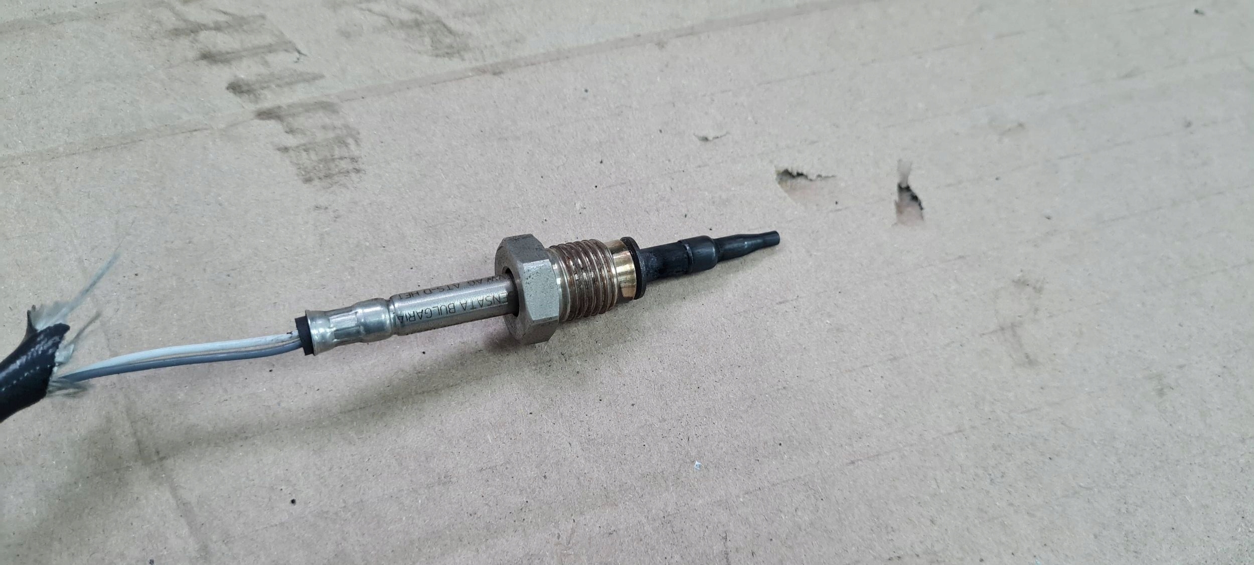 A4 B9 8W Sensor TEMPERATURY Gase 8W0906088B 2.0 TDI A5 8W