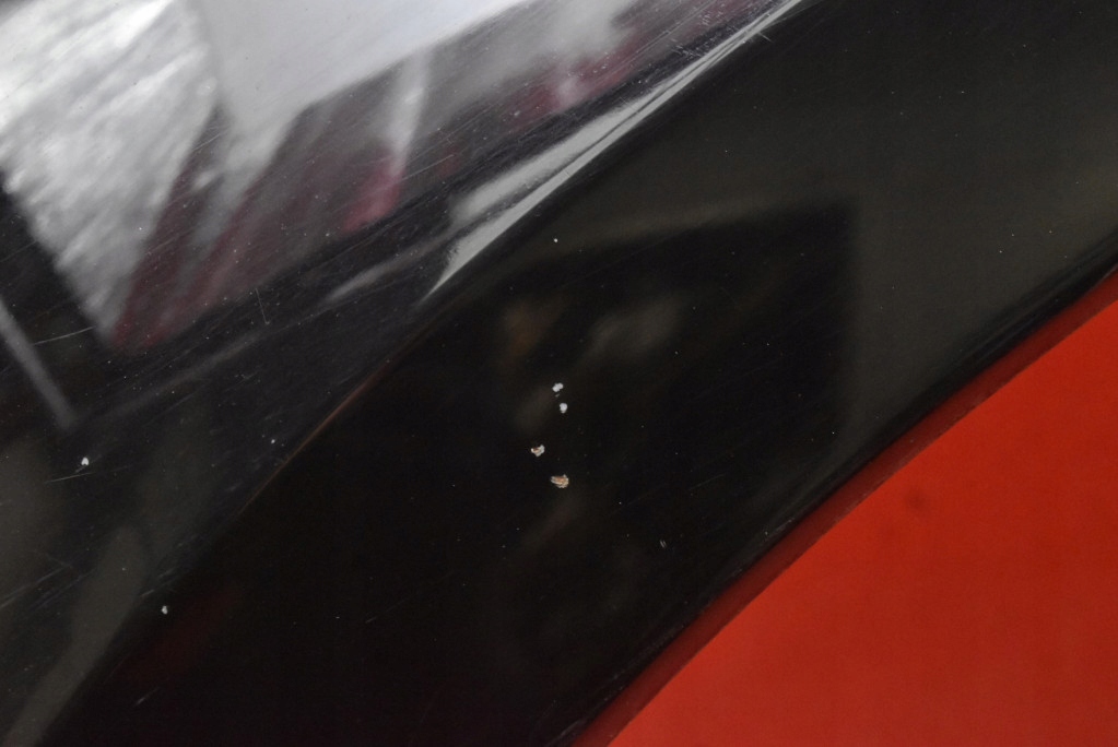fender left front front black MITSUBISHI OUTLANDER 1 and 01-08