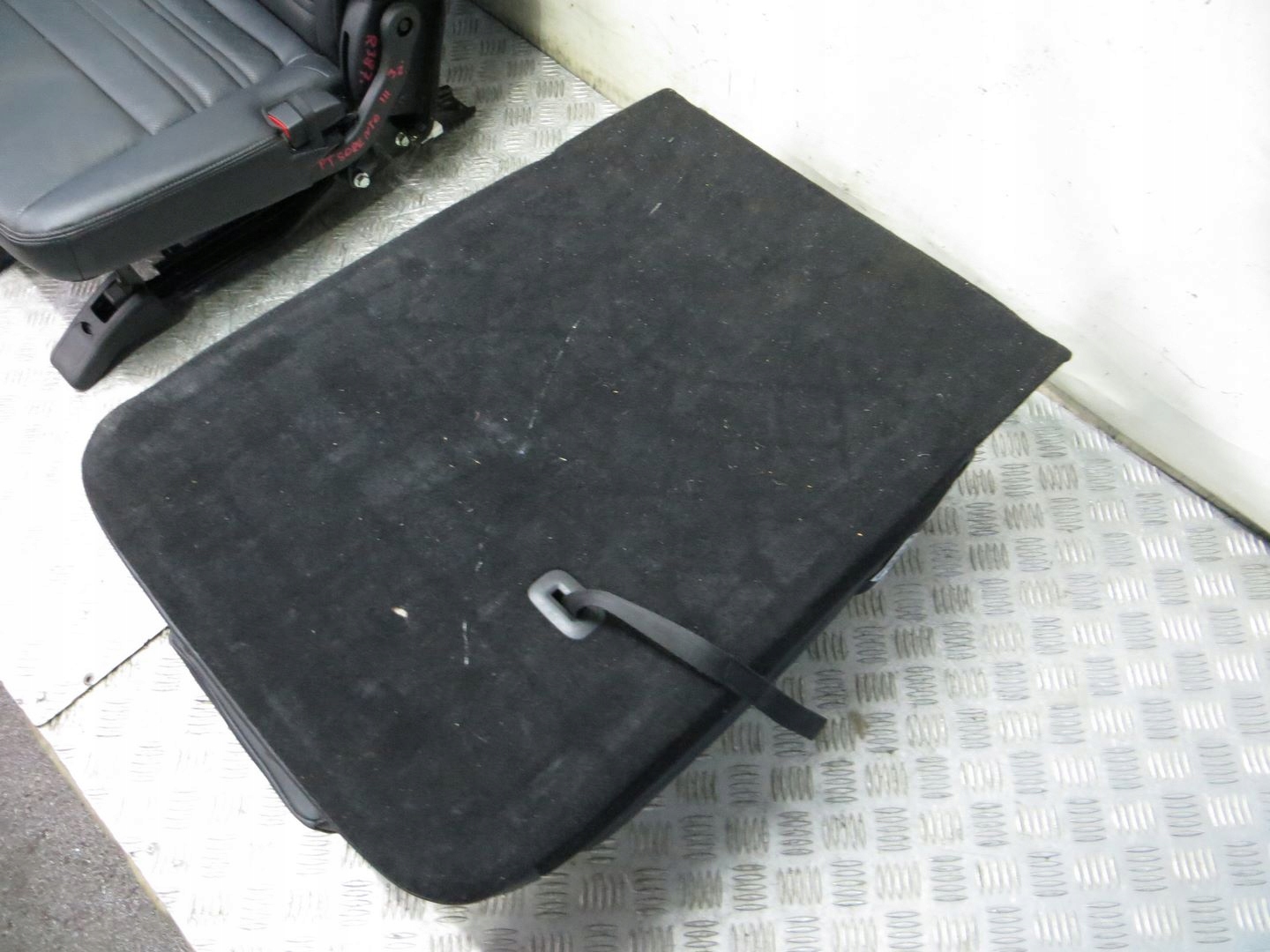 kia SORENTO III кресло 15-