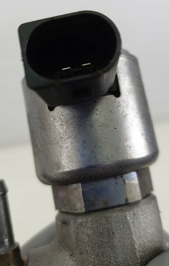 LISTWA CZUJNIK MERCEDES W204 2.2 CDI 9307Z522A00 Typ silnika Diesel