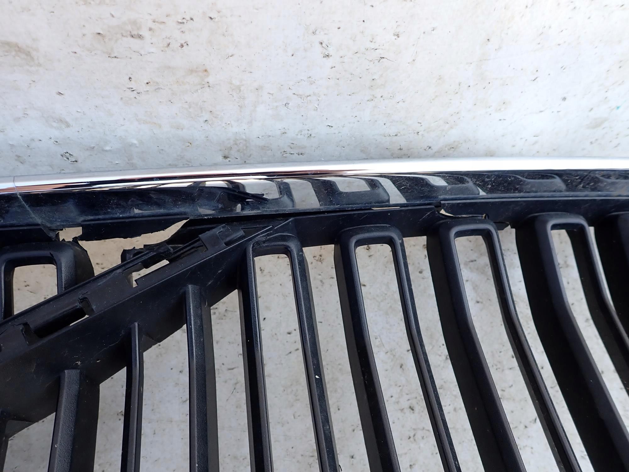 VOLVO V60 II 2 S60 III 3 18-> Grill Grill