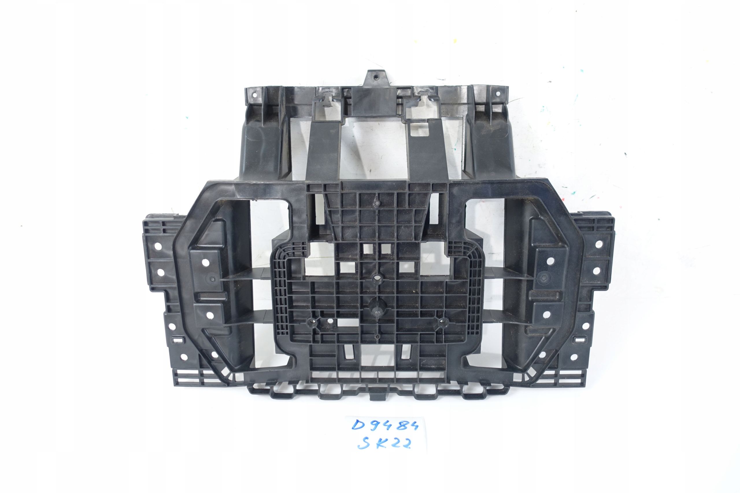 VW CRAFTER II 16- 7C0867378B Support plaque PANELU Paire phares Ciel de toit