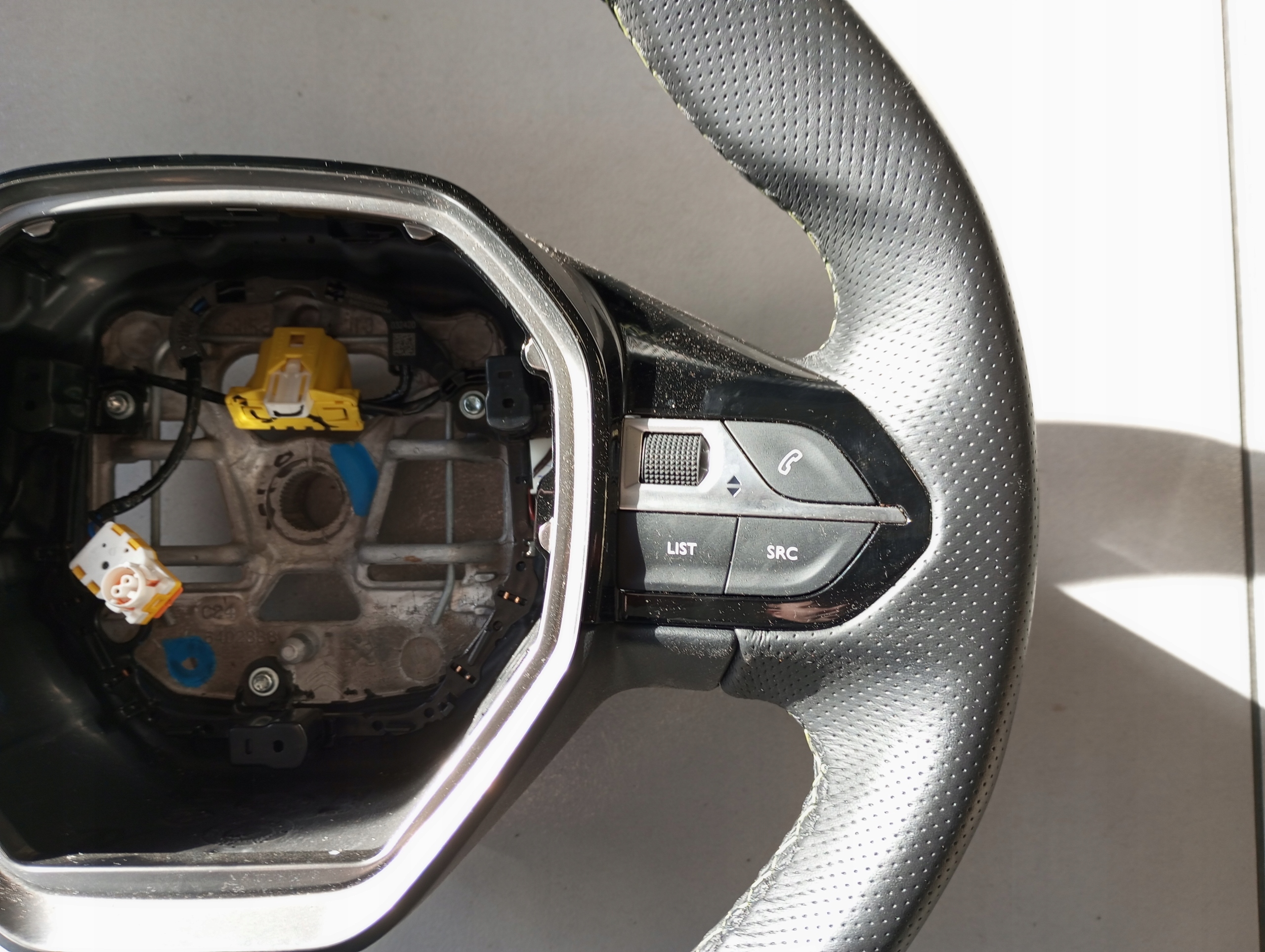lenkrad Peugeot 208 2008 II GT