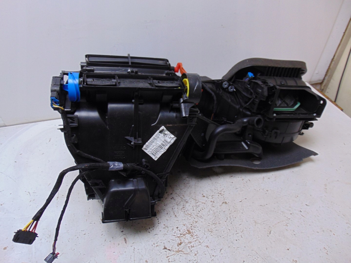 vw Caddy III РЕСТАЙЛИНГ 11R радиатор отопителя отопитель салона европа 2K5820003J