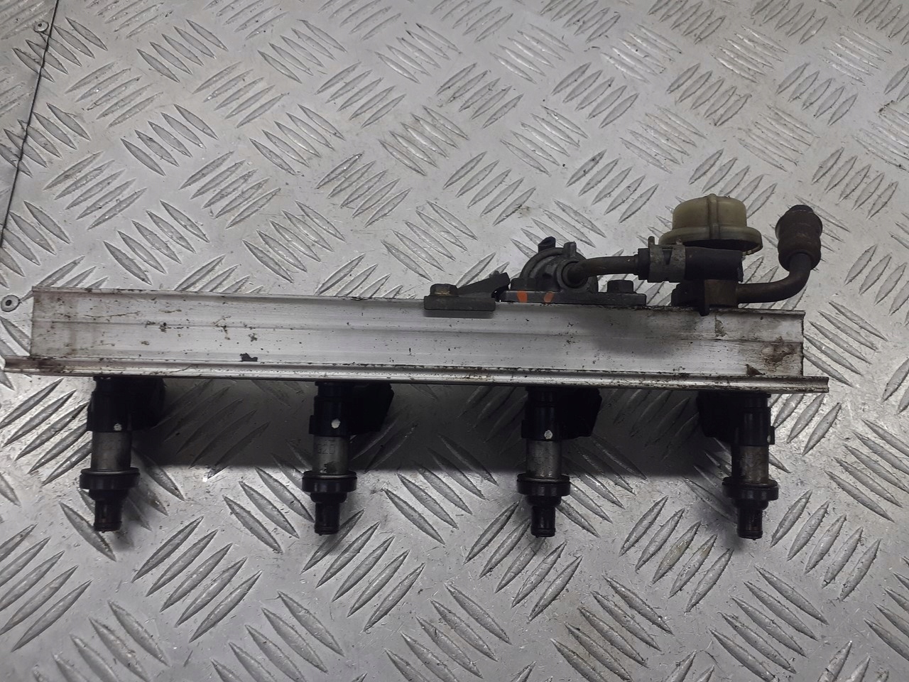 топливная рейка Honda 1.6