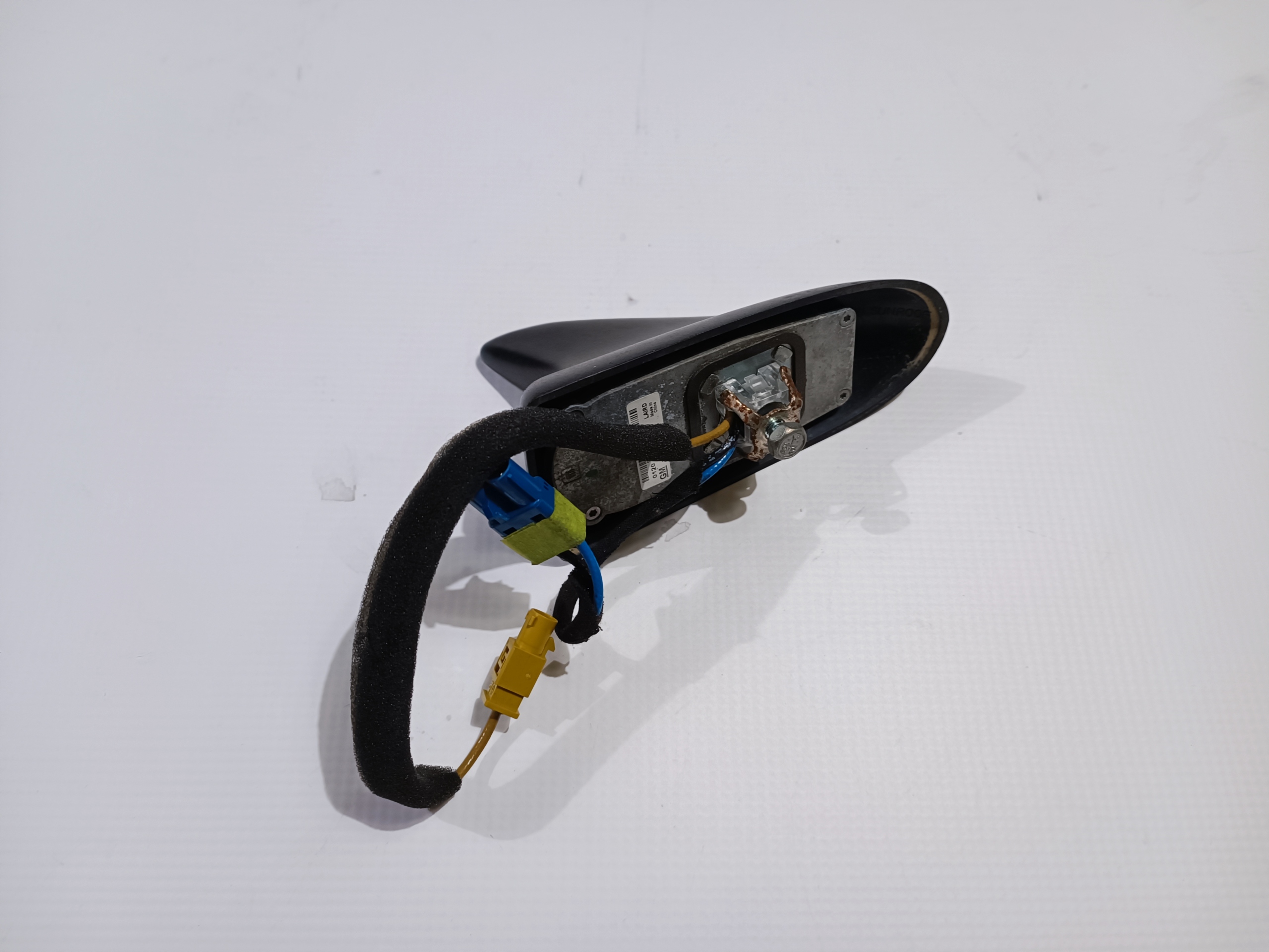 Antena dach GPS pletwa Chevrolet Camaro 2009-2015