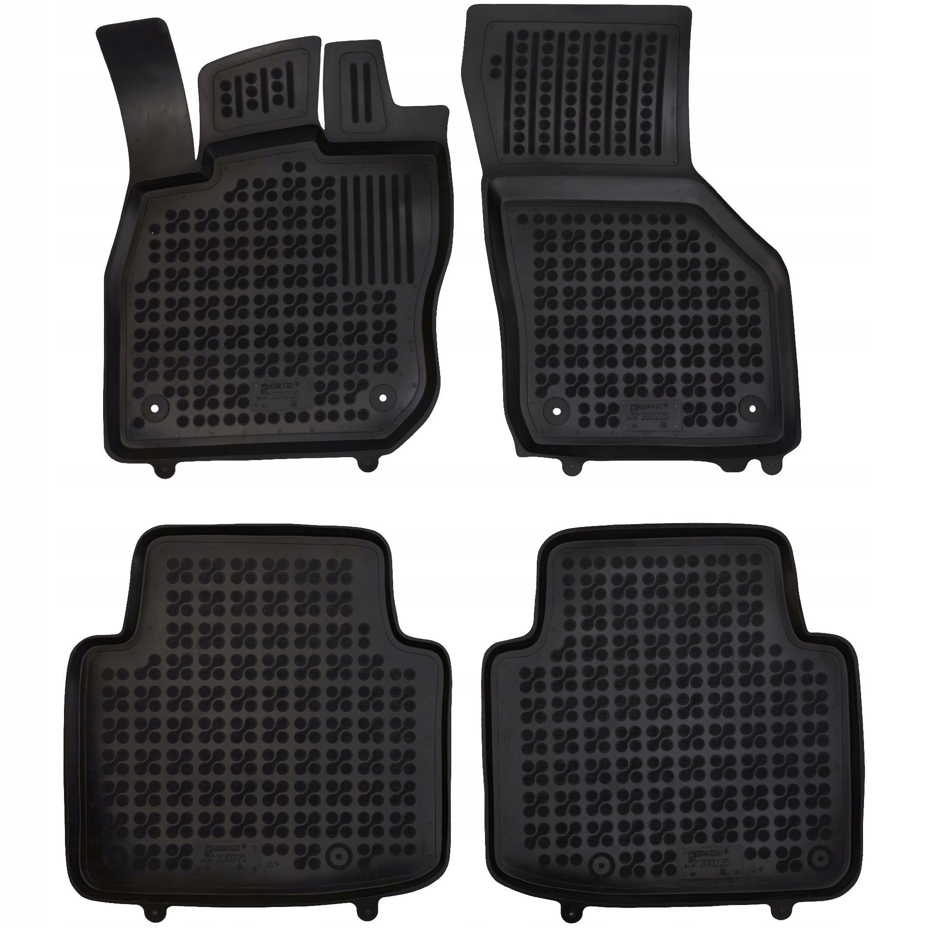 Černé koberce pro Škoda Superb IV od roku 2024