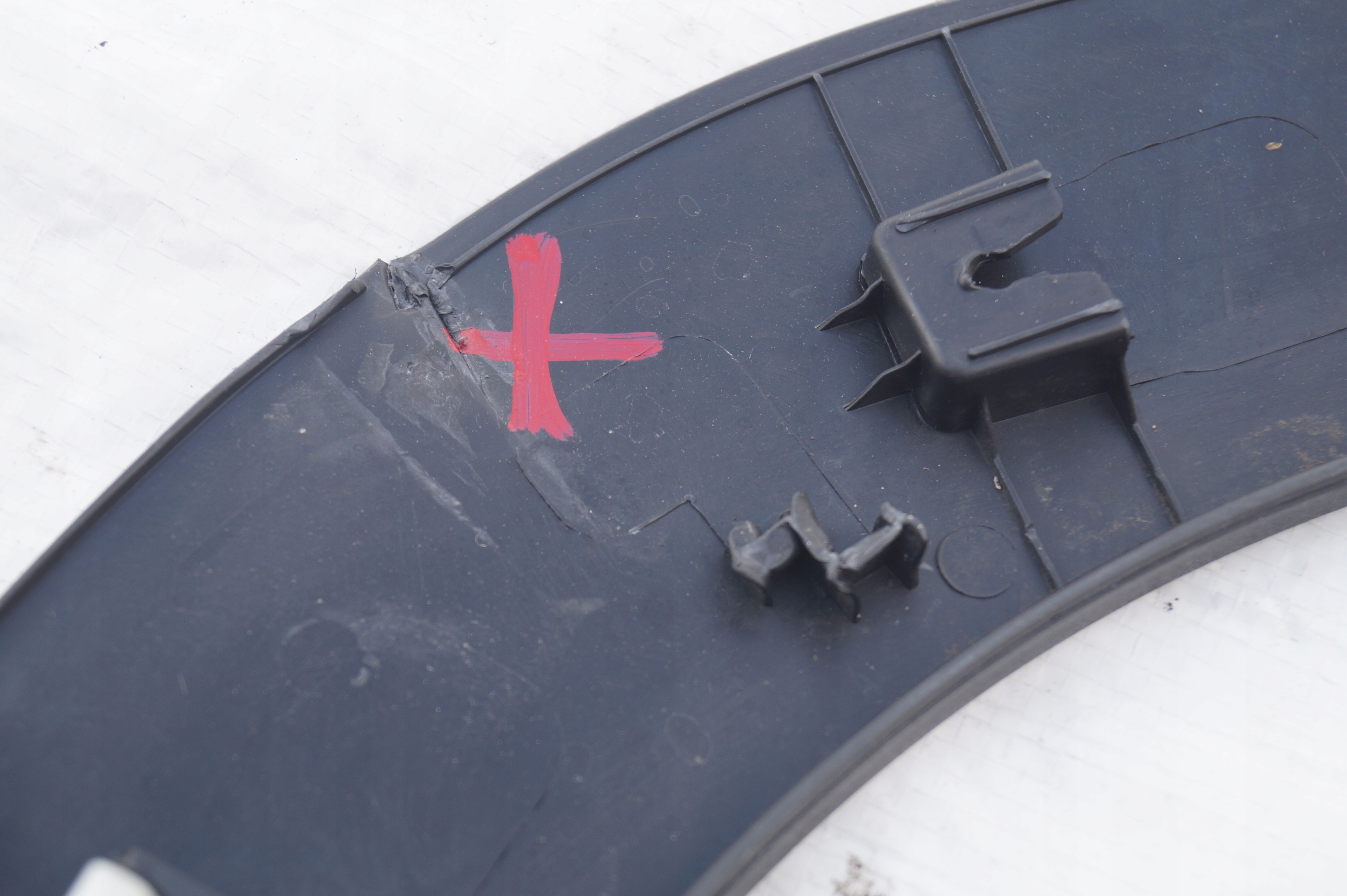 moulding for fender front right HYUNDAI TUCSON IV 4