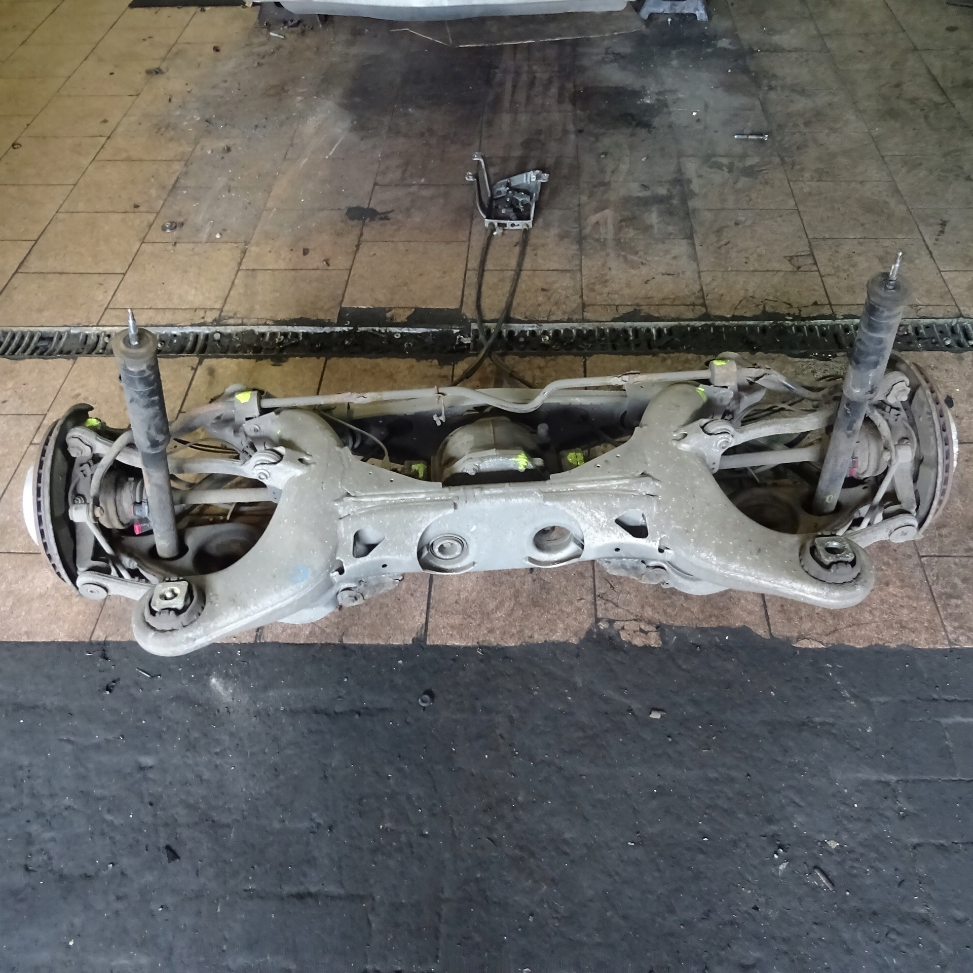 MERCEDES CLS C219 3.5 V6 rear sider complete
