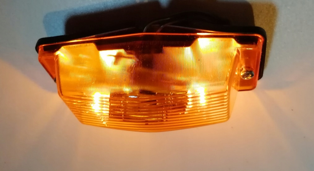 DOUBLE BURNER Lampa Obrysowa Kierunkowskaz pomarań Numer katalogowy części DAFOR