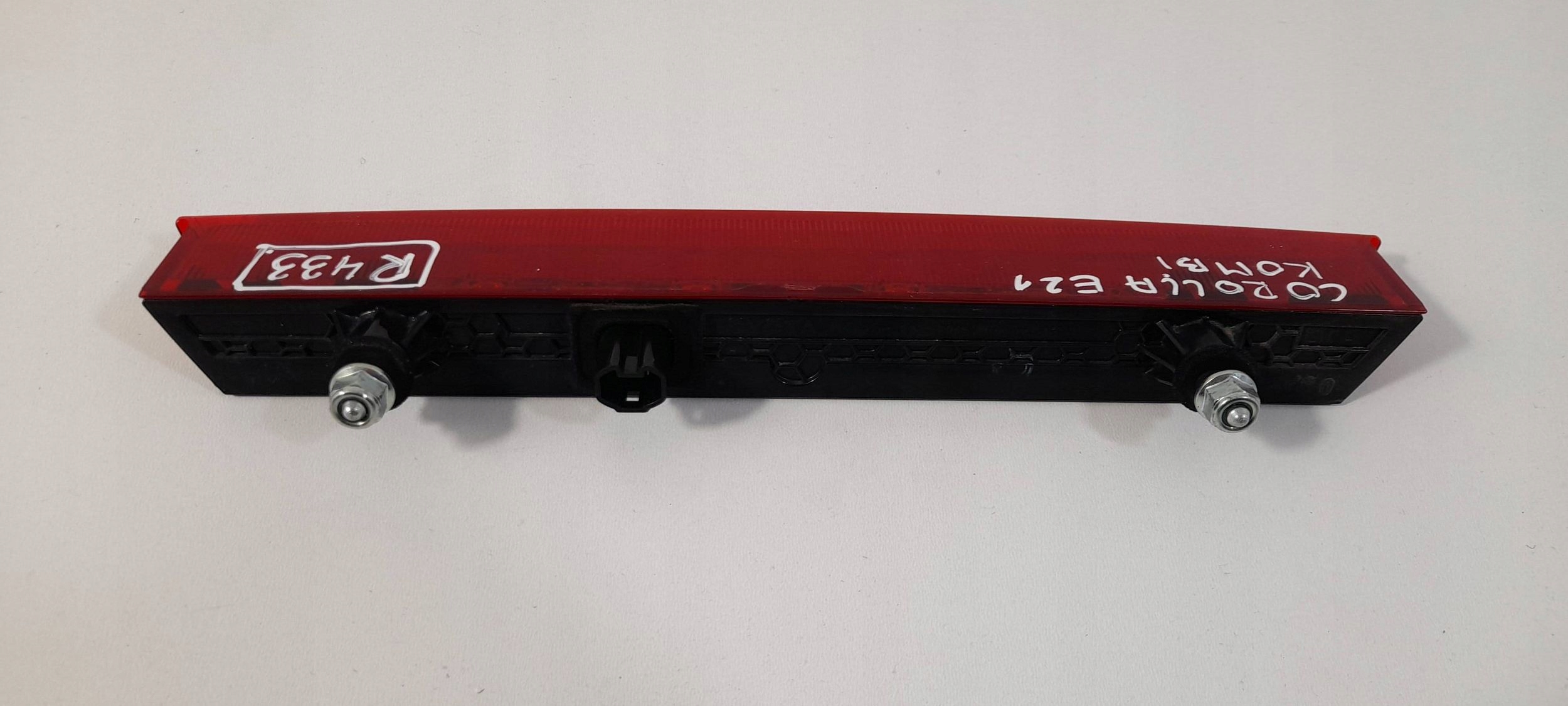 Toyota Corolla E21 Kombi Trzecie light stop (R433)