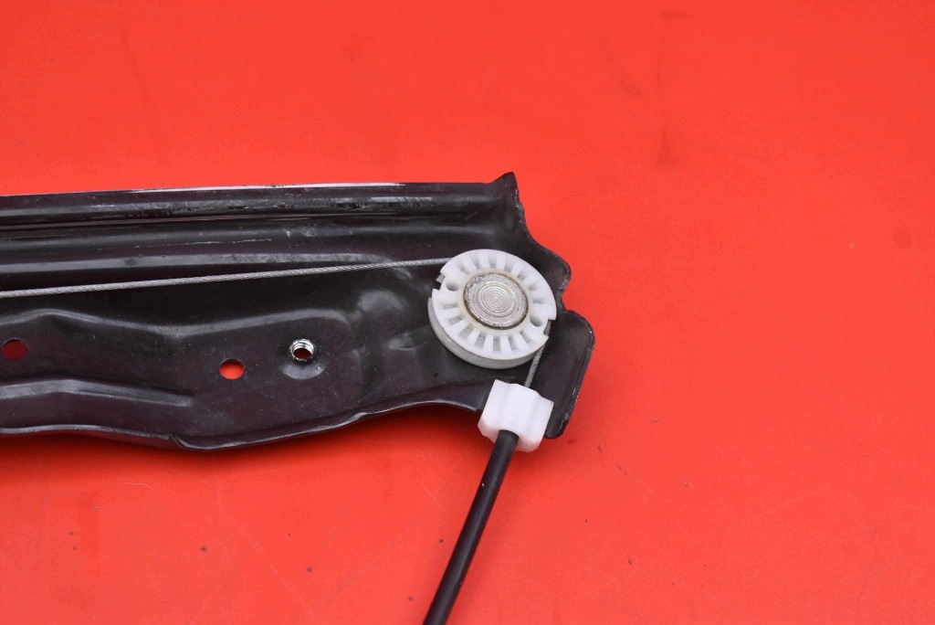 window regulator left front EU 9677734880 PEUGEOT 308 2 II 9T 5D HB 13-17
