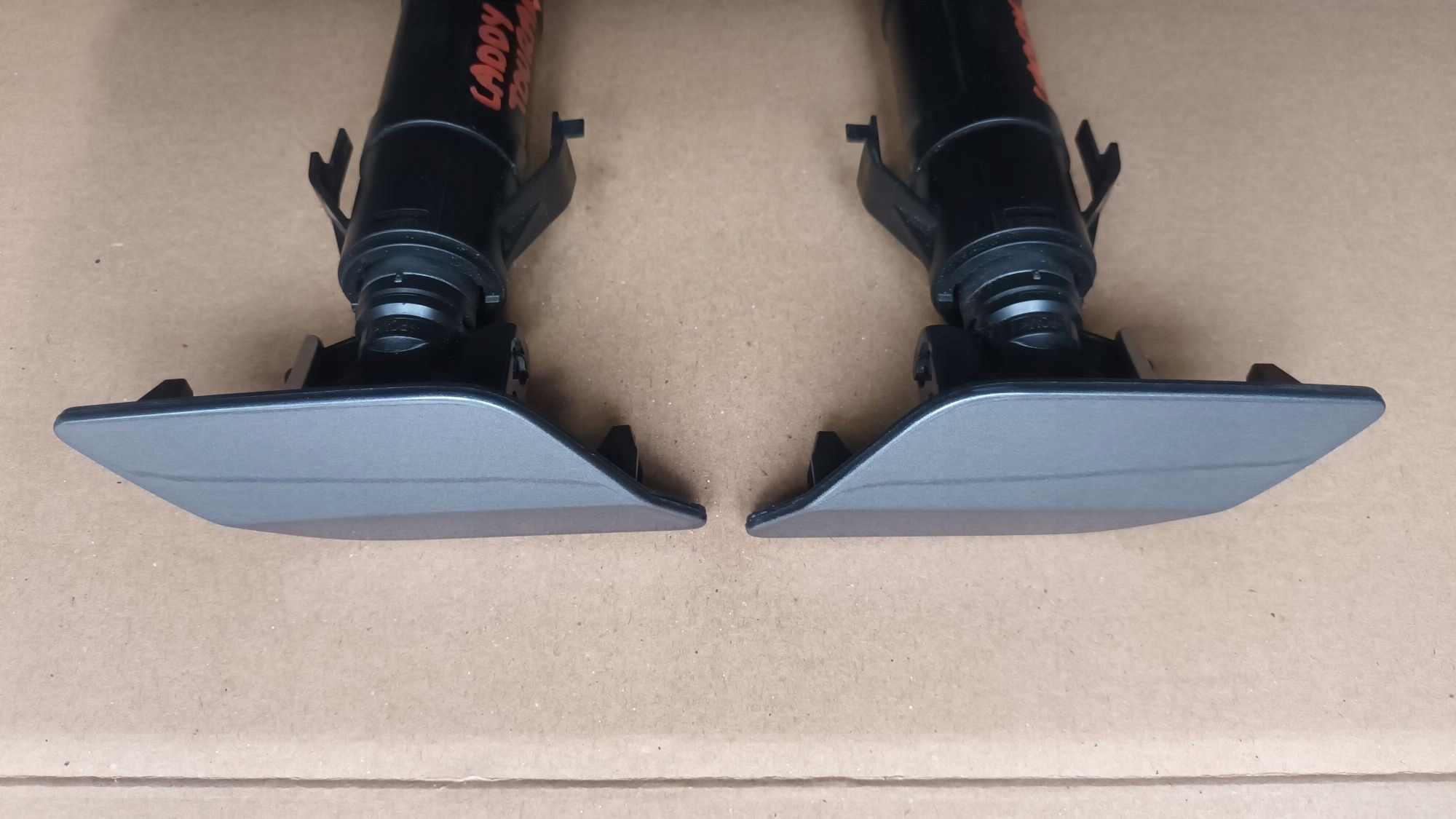 right washer REFLEKTORA VW CADDY TOURAN 2010-> complete