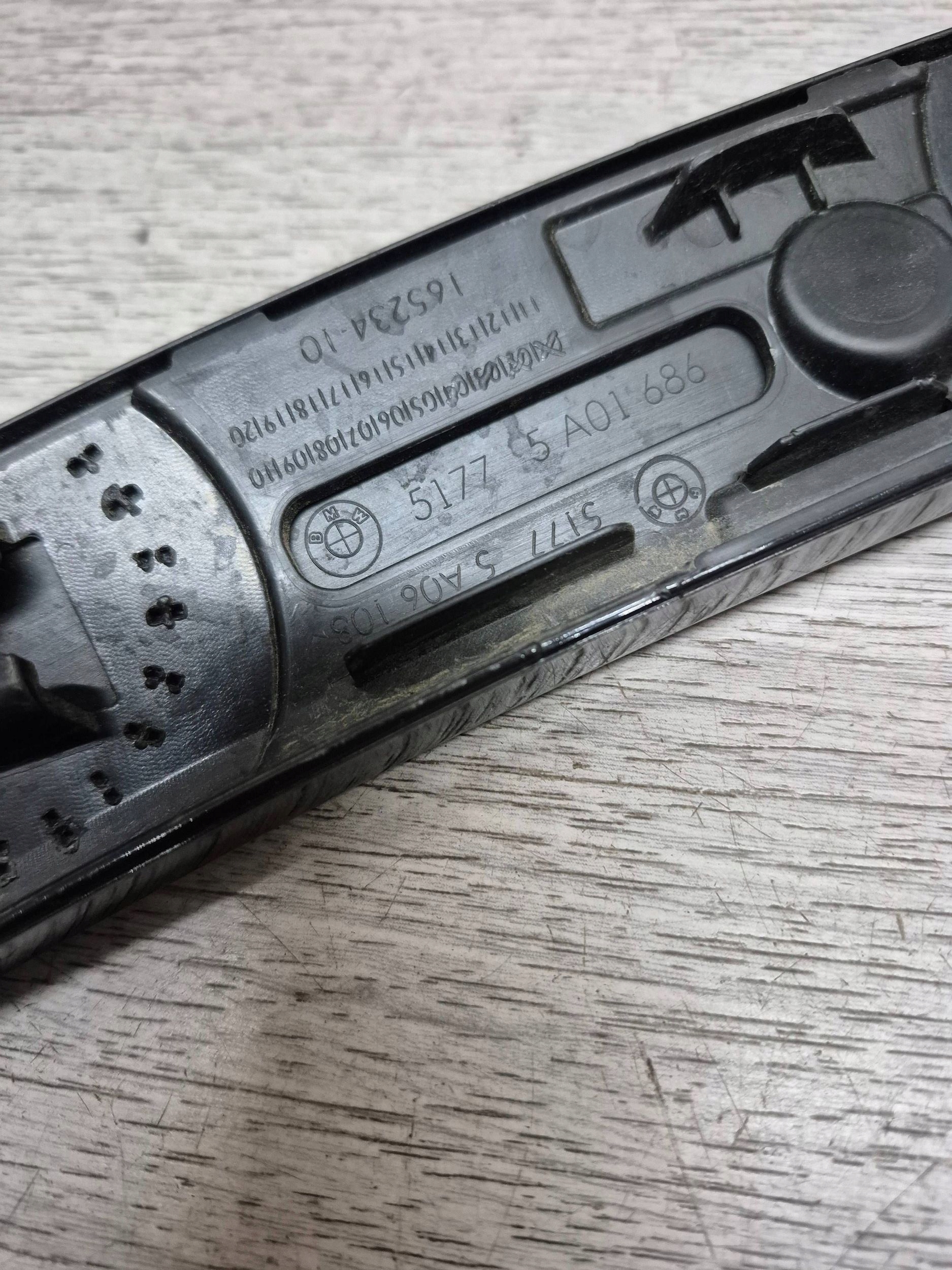 молдинг крыла правый перед BMW U11 X1 5A01686
