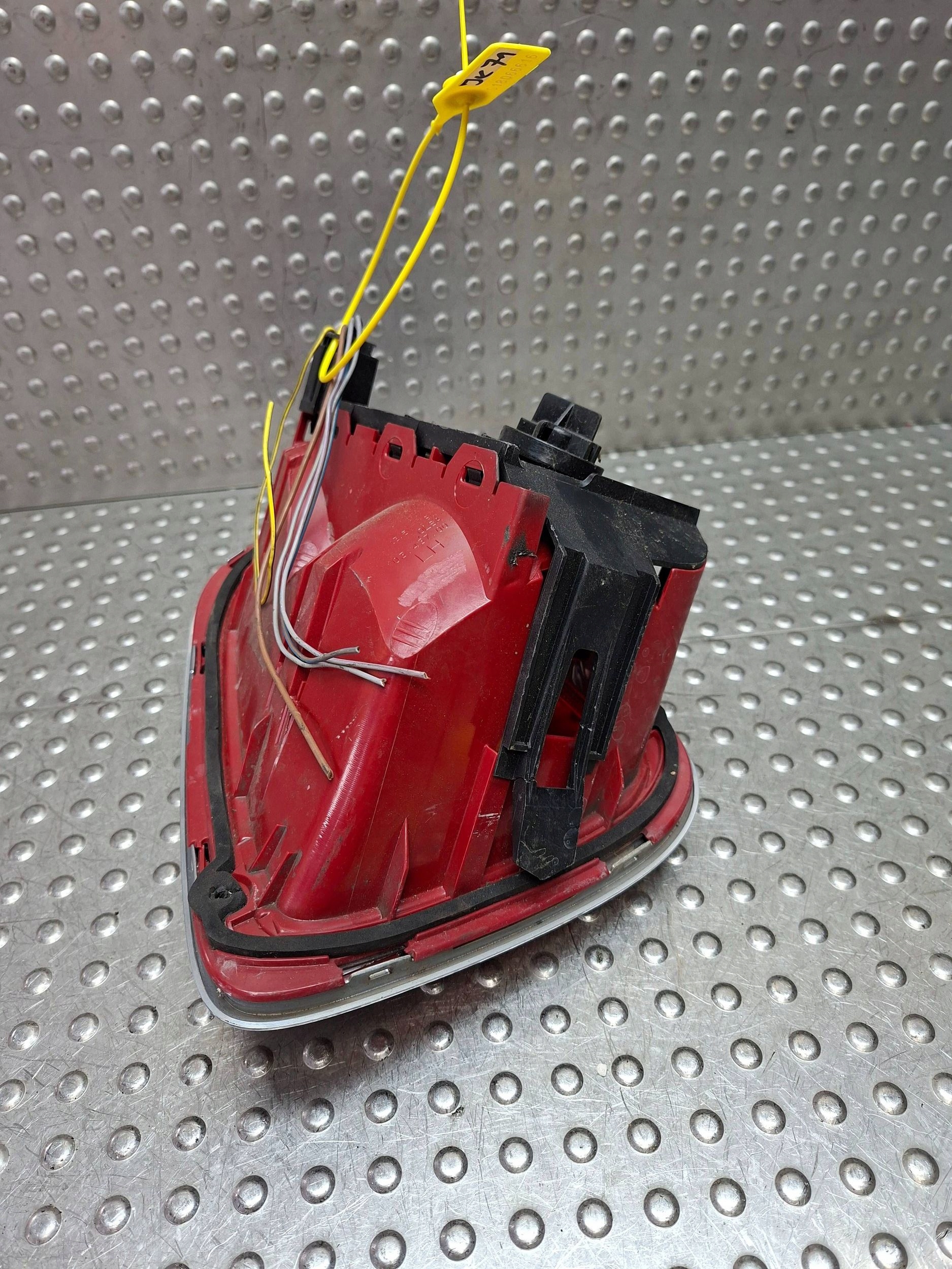 light rear part left MINI COOPER R56 LIFT 10-13 LED