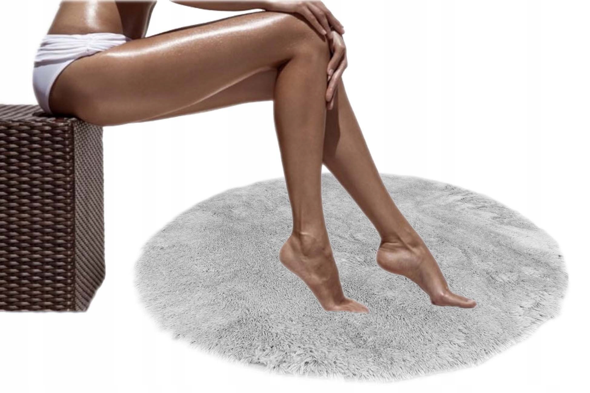 Měkký koupelnový koberec Šedý Plyšový Kolo 160