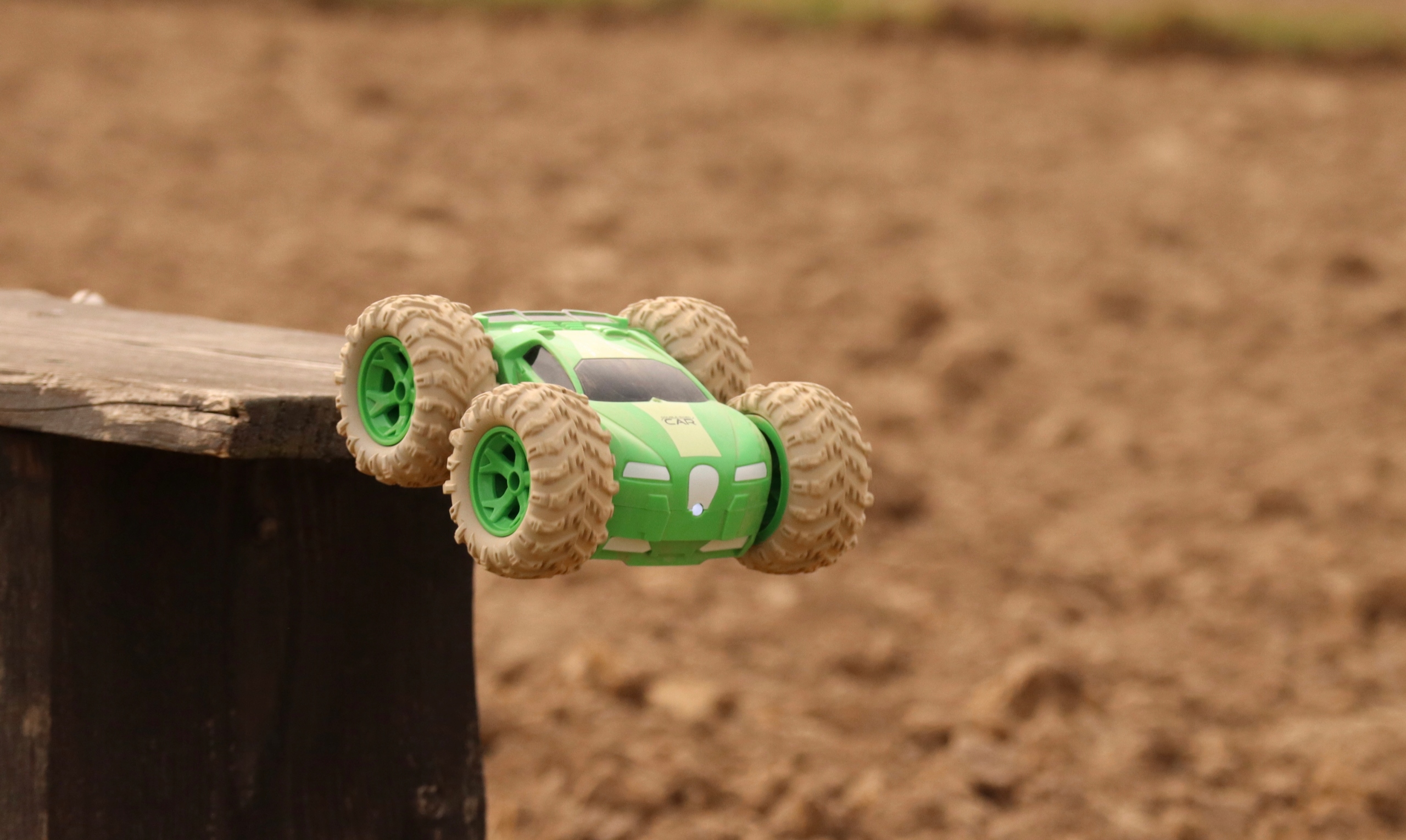 Diaľkovo ovládané auto Gear 2 Play RC kaskadérsky pretekár Pohlavie Chlapci Dievčatá