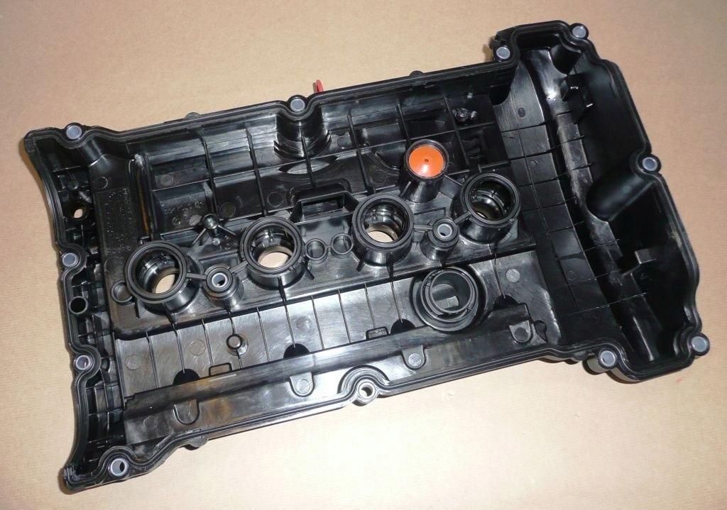 POKRYWA GŁOWICY CITROEN C4,C5,DS3/4/5 1.6THP Producent części Citroen OE