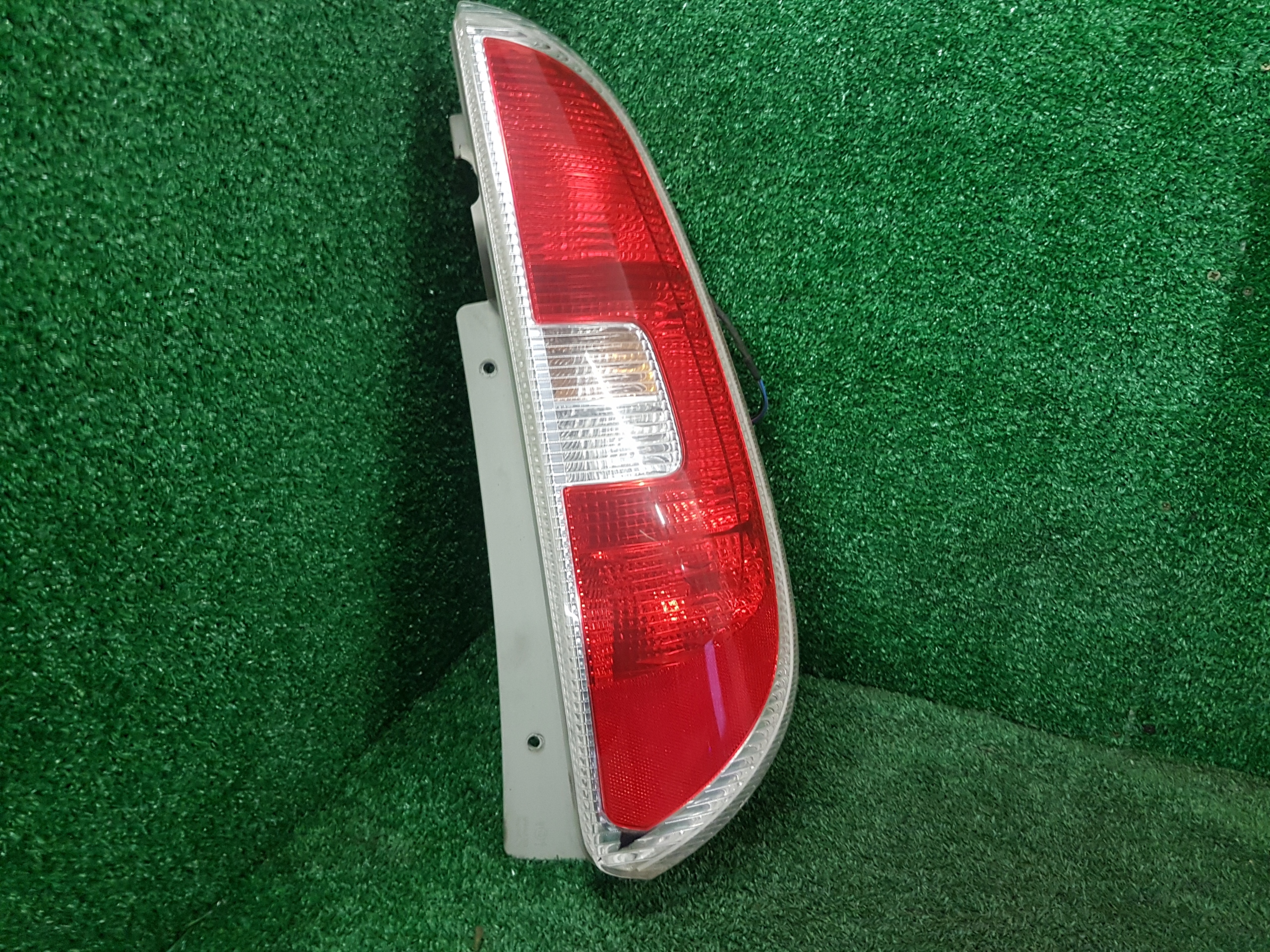 light right rear SKODA ROOMSTER