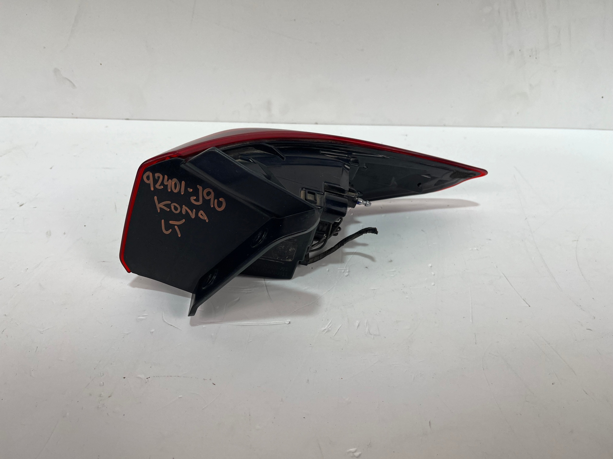 light left rear HYUNDAI KONA 92401-J90