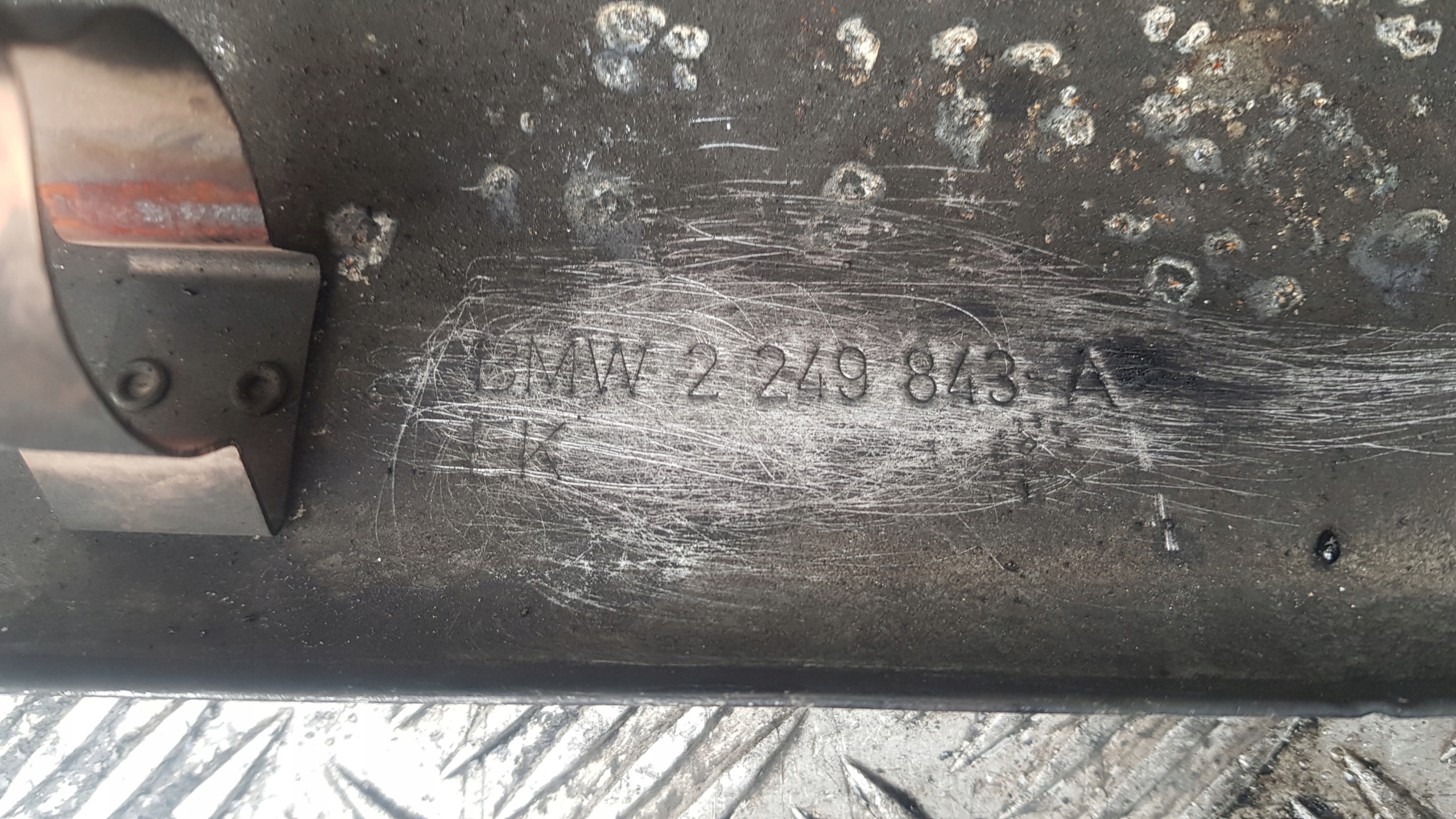 BMW E39 525D Blende Abdeckung TERMICZNA 2249843A