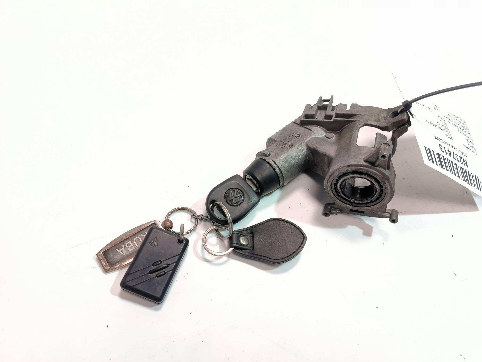 ignition key 357905851D VOLKSWAGEN VENTO