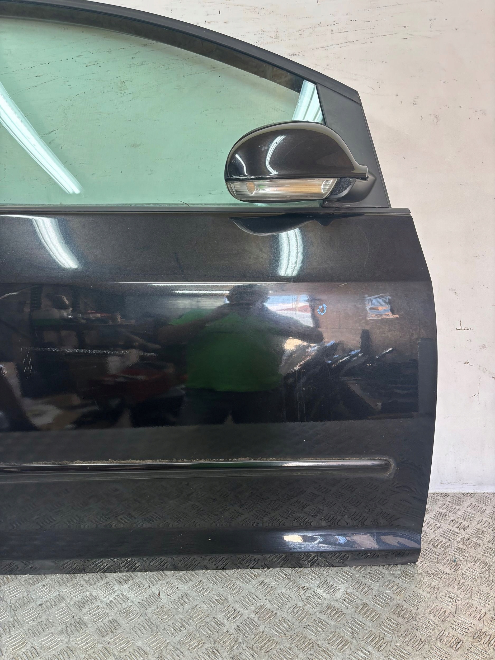 dveře předek přední pravé VW GOLF V VI plus