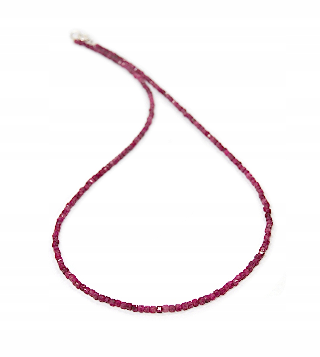 Náhrdelník přírodní Rubíny červené korundy kostky fasetované 2mm stříbro